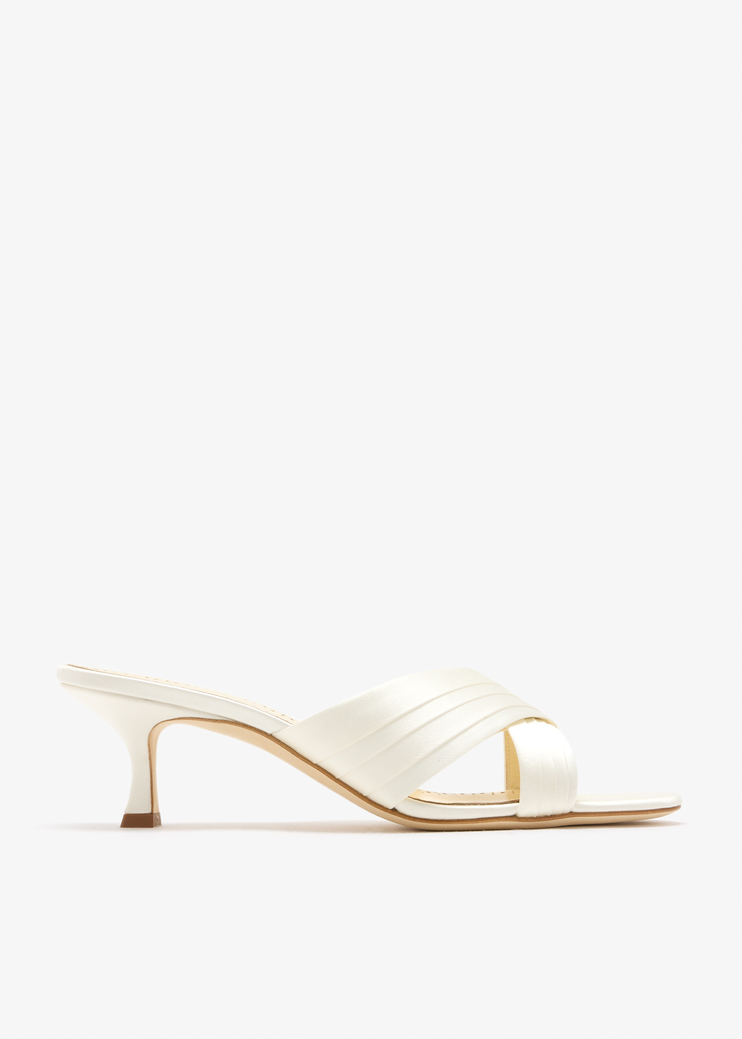 Vieramul mules, White
Vieramul mules, White