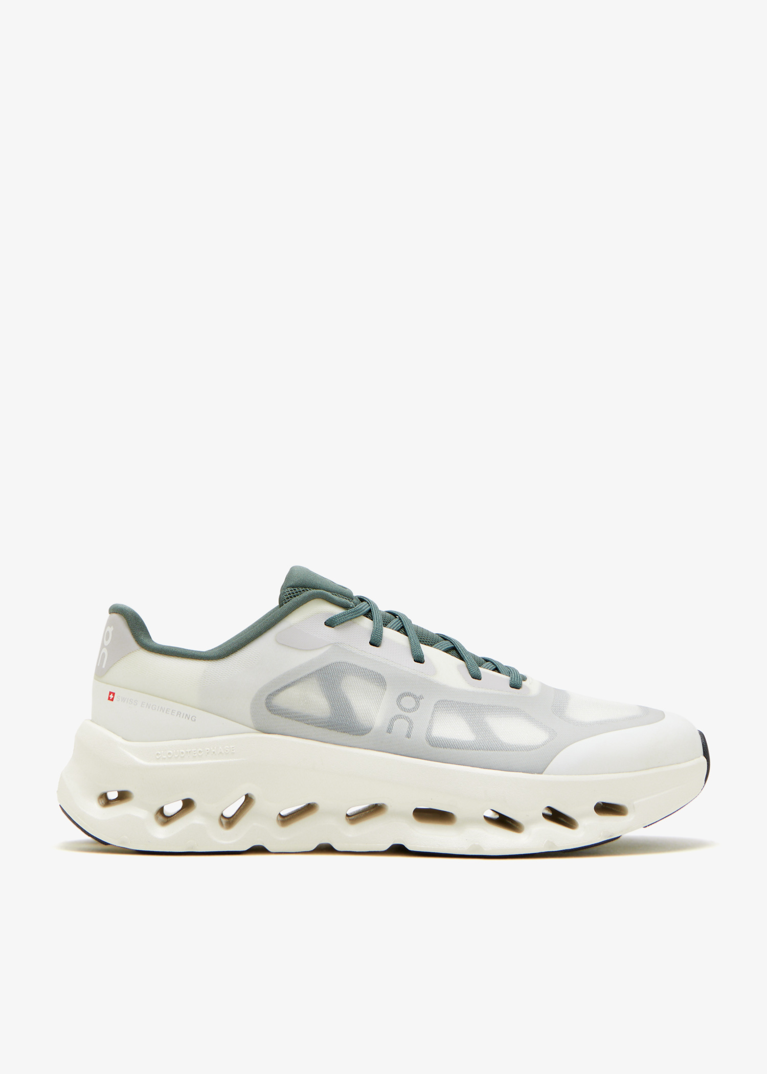 Cloudtilt Remix sneakers, White
Cloudtilt Remix sneakers, White