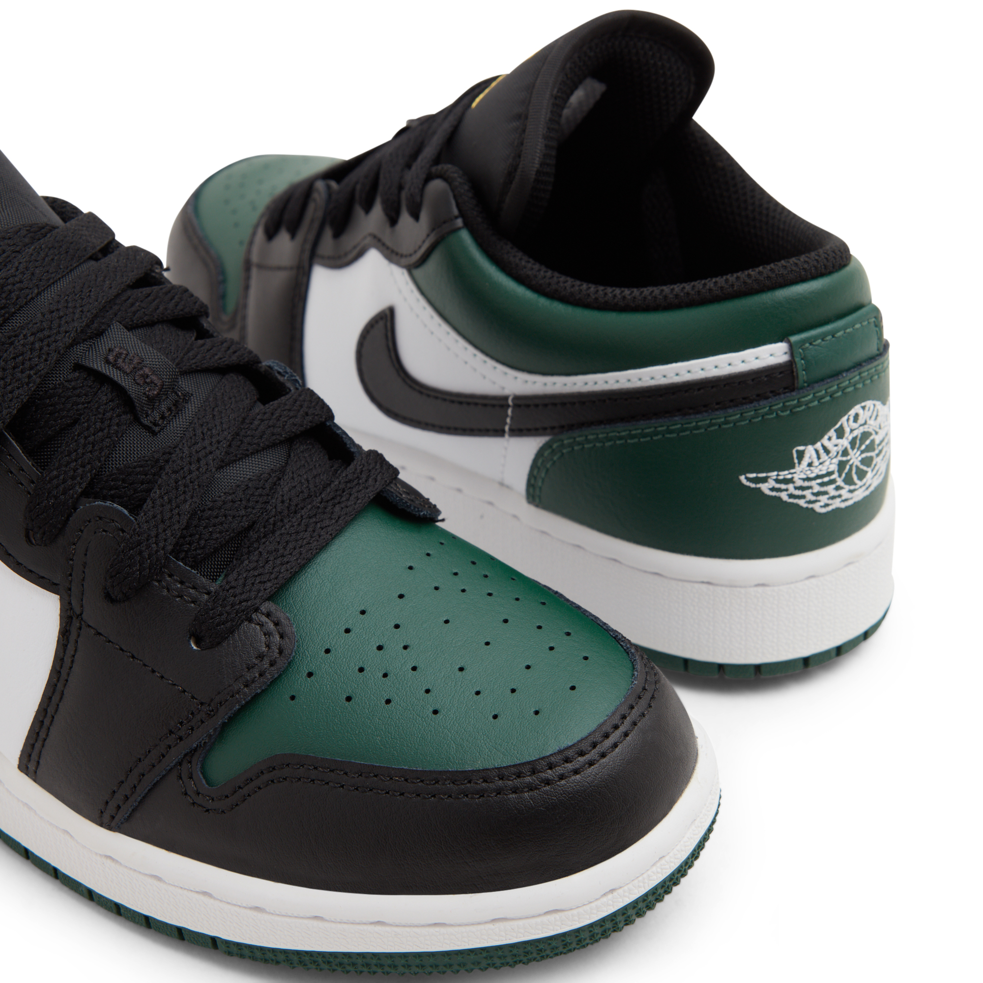 Air Jordan 1 Low 'Noble Green' sneakers
Air Jordan 1 Low 'Noble Green' sneakers
