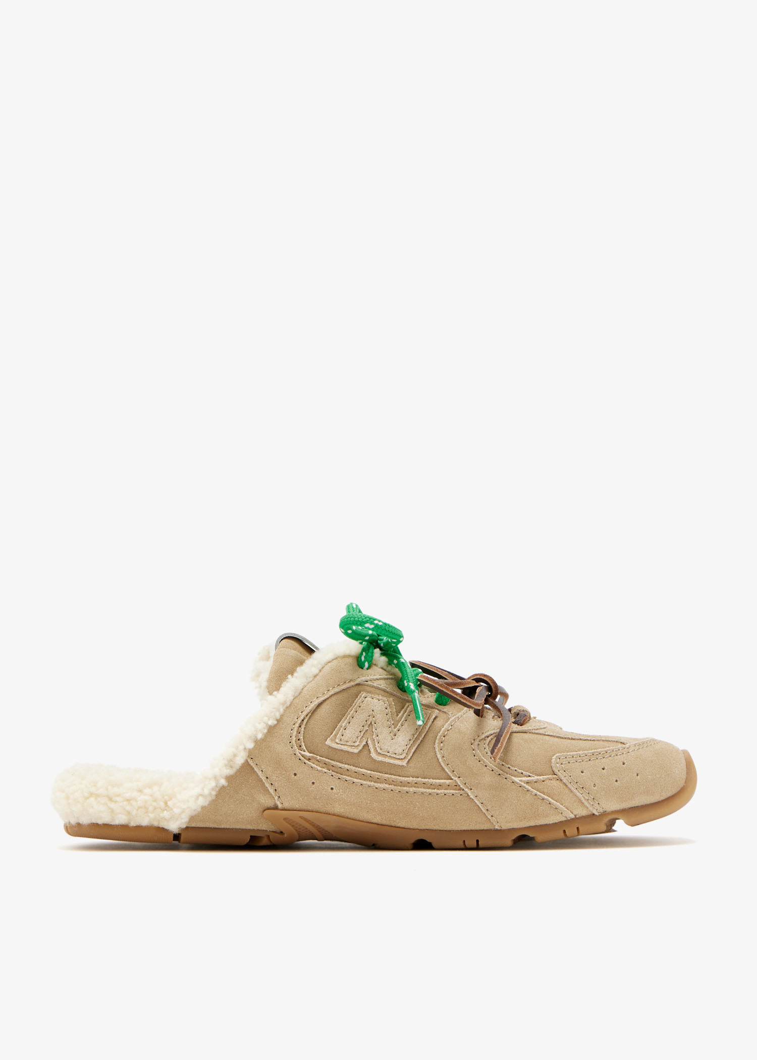 x New Balance 530 SL deco calf leather mules, Beige
x New Balance 530 SL deco calf leather mules, Beige