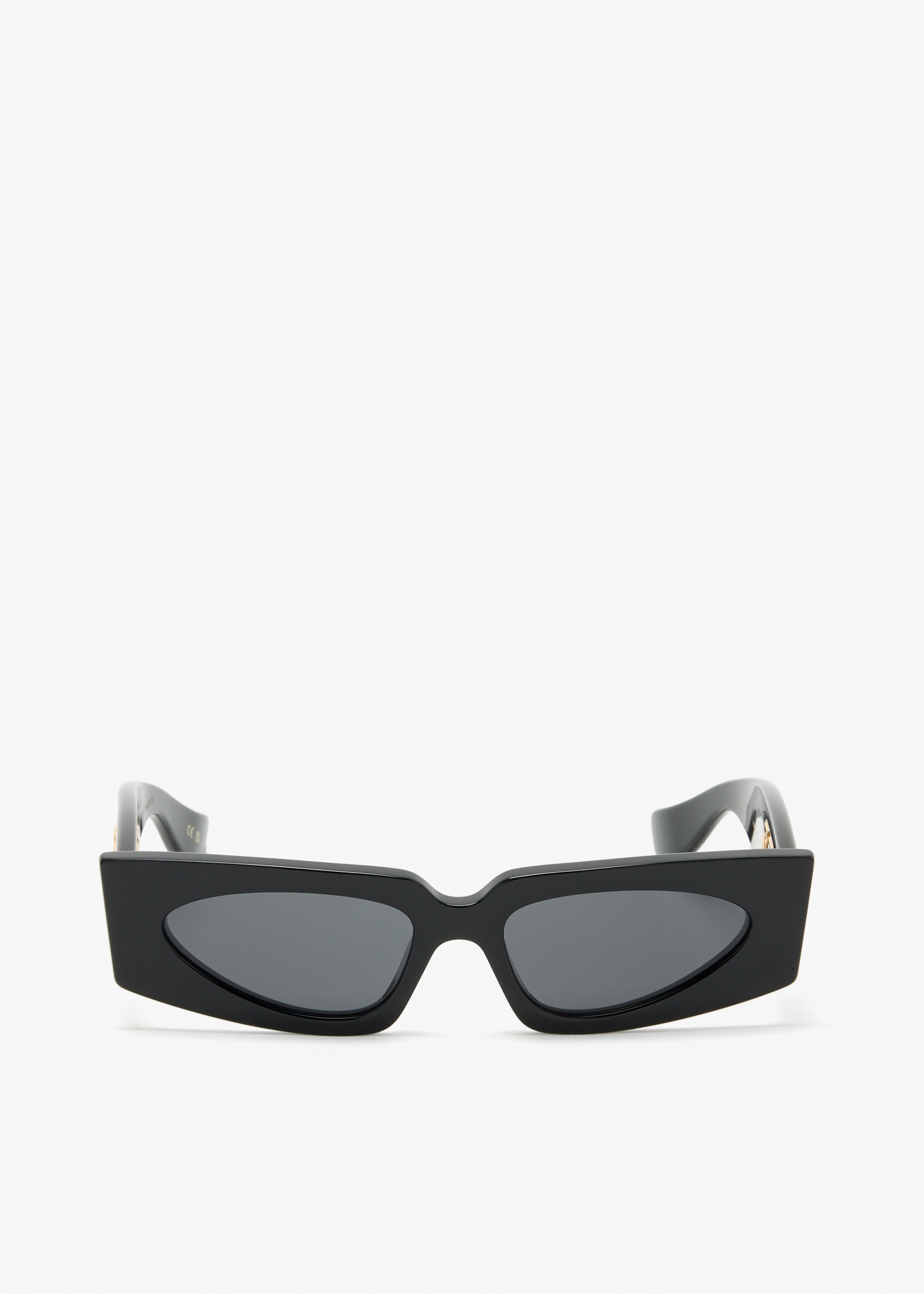 Vain bold cat eye sunglasses, Black
Vain bold cat eye sunglasses, Black