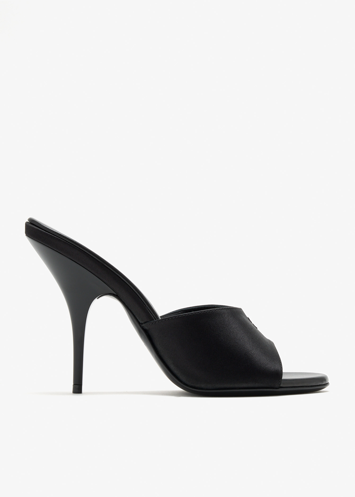 Satin sandals, Black
Satin sandals, Black