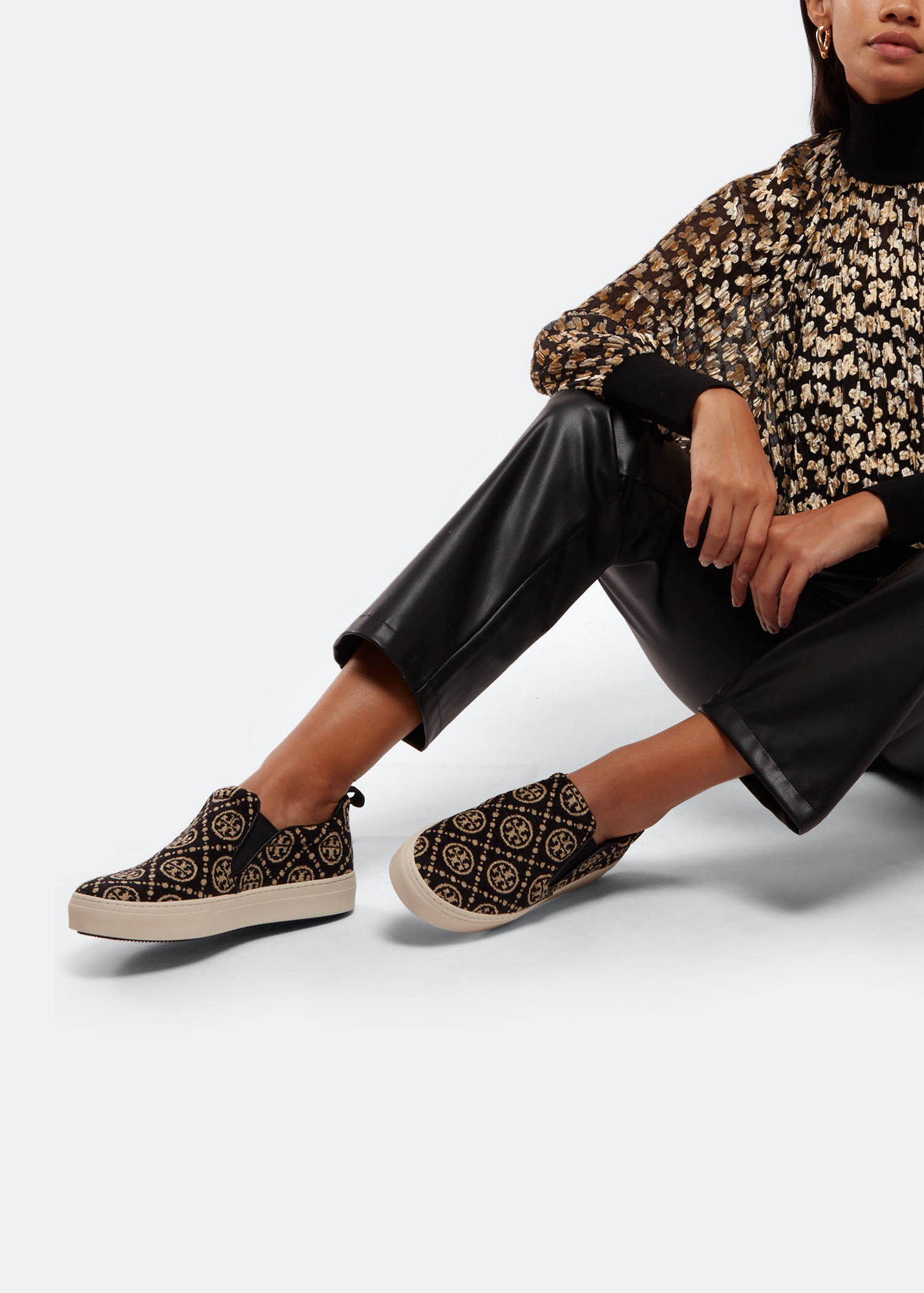 T Monogram slip-on sneakers, Black