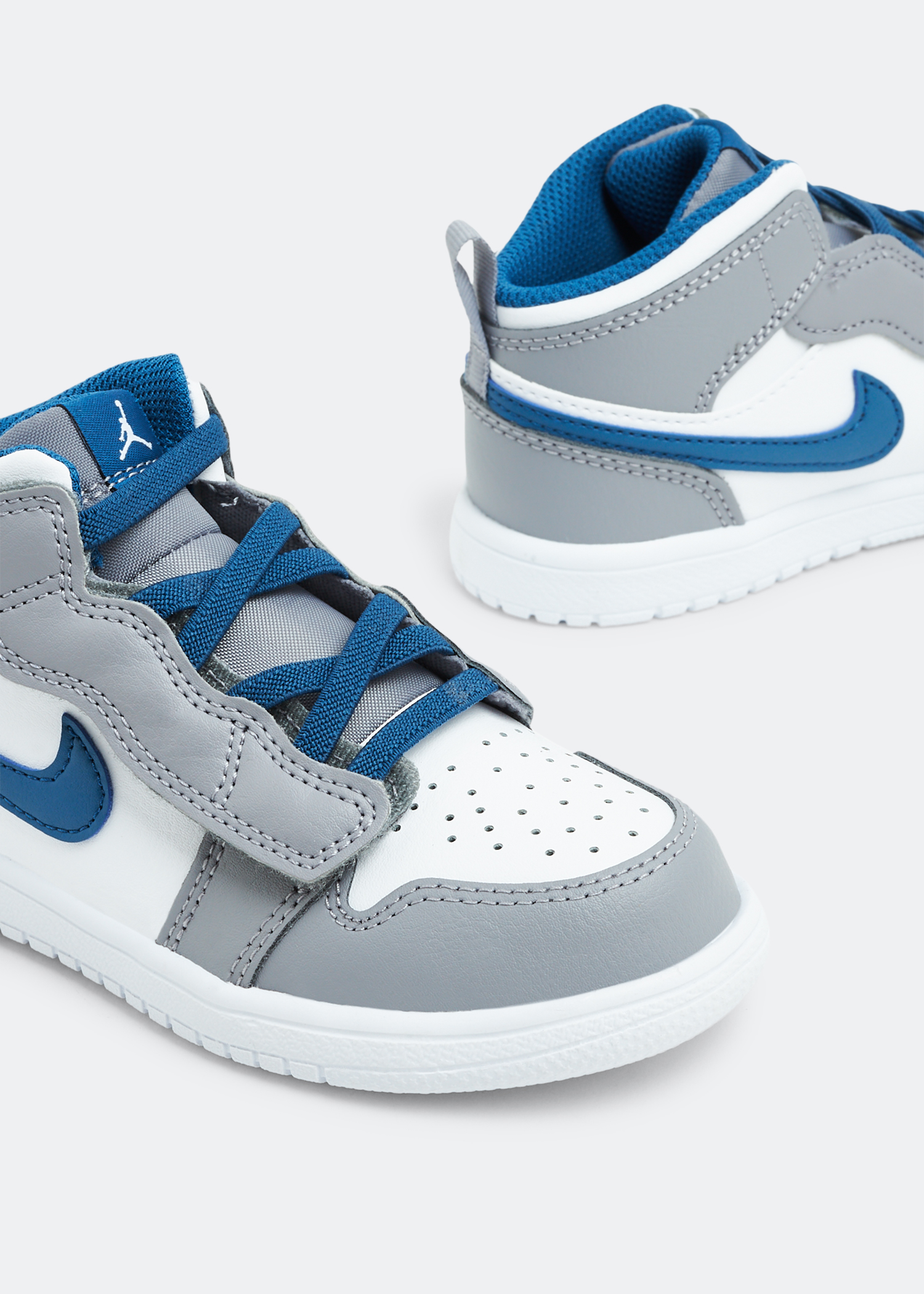 Air Jordan 1 Mid sneakers, Grey