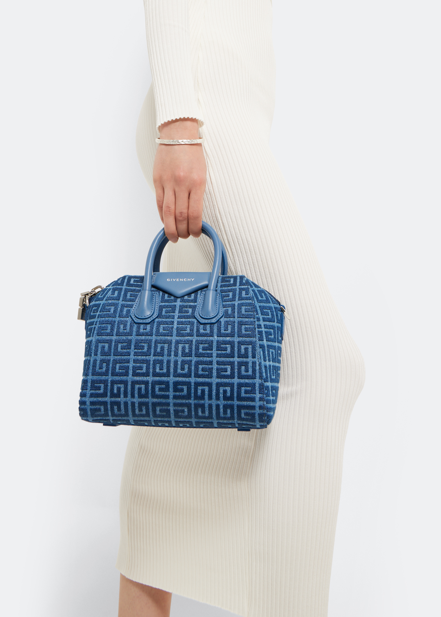 Antigona mini bag, Blue