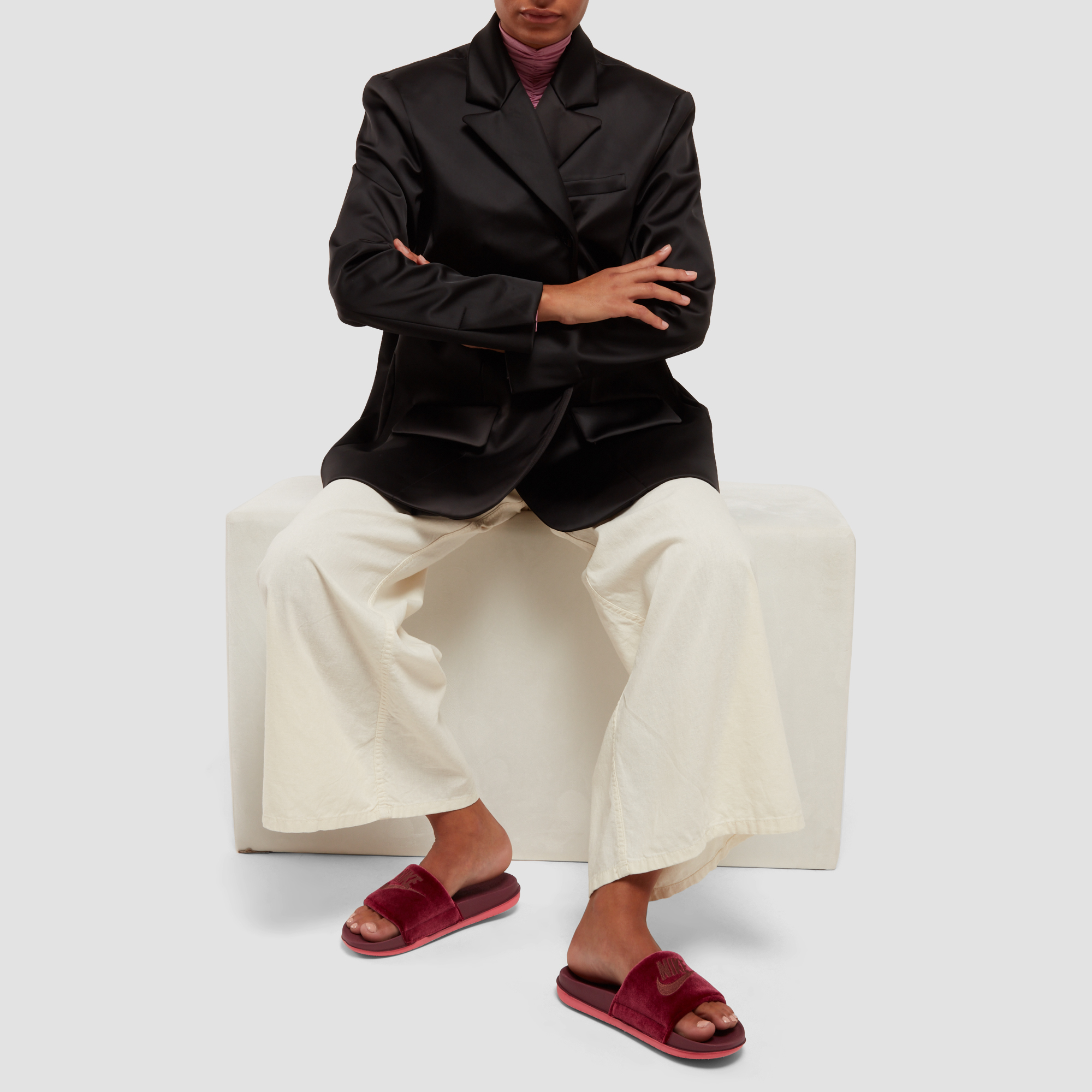 Offcourt slides, Burgundy