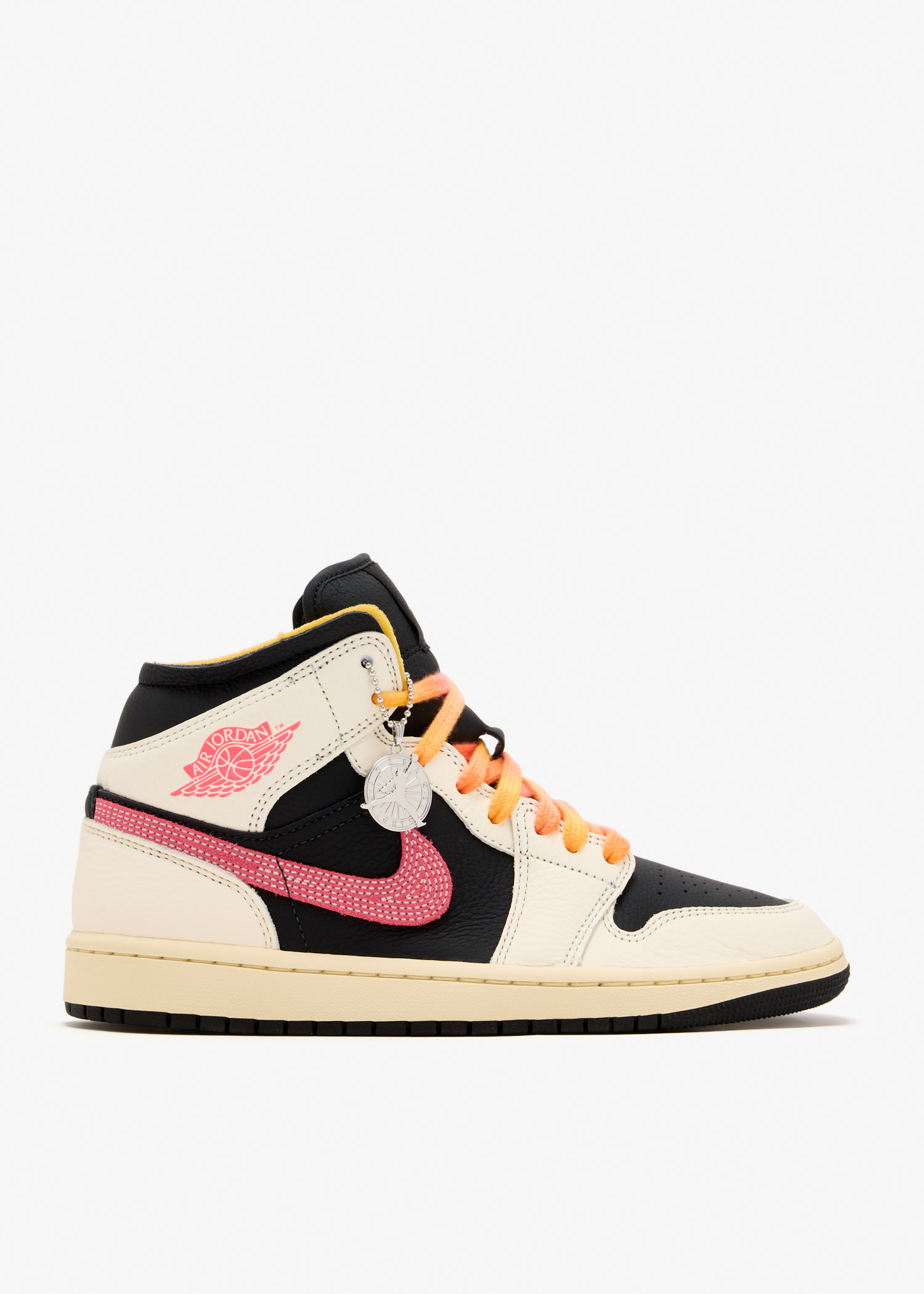 Air Jordan 1 Mid SE Edge sneakers, Black
Air Jordan 1 Mid SE Edge sneakers, Black