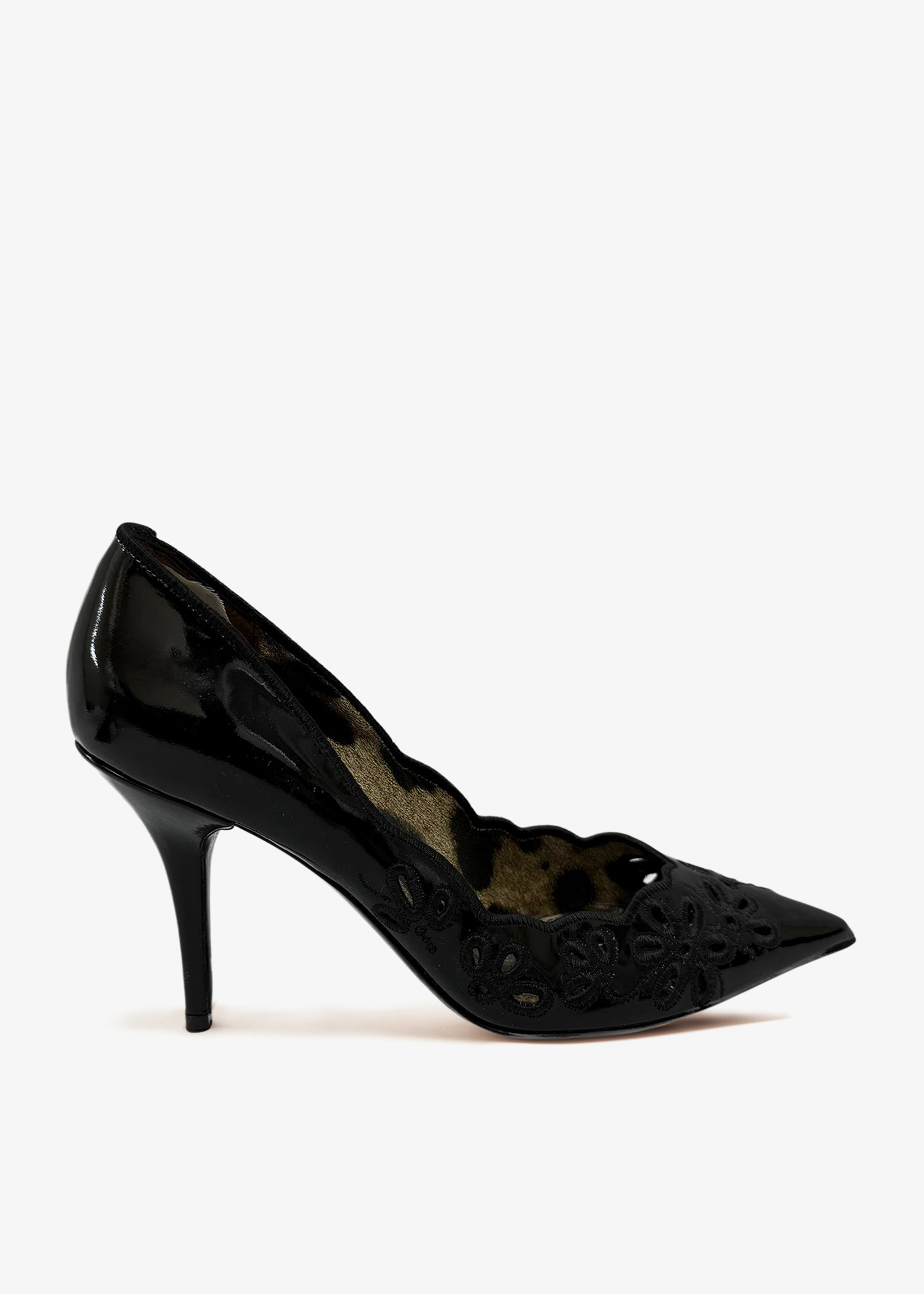 Floral-embroidered pumps, Black
Floral-embroidered pumps, Black
