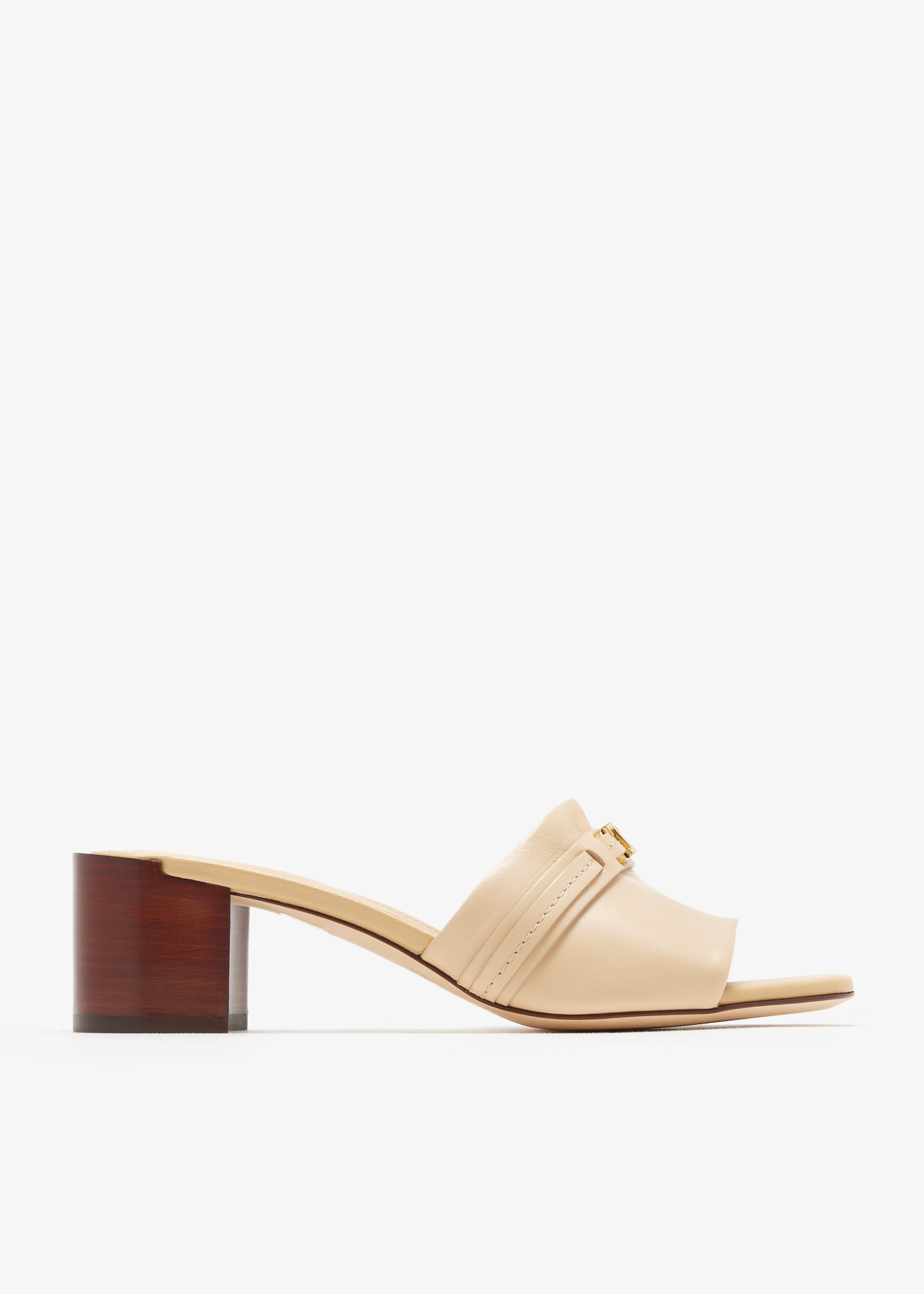 T Timeless leather mules, Beige
T Timeless leather mules, Beige
