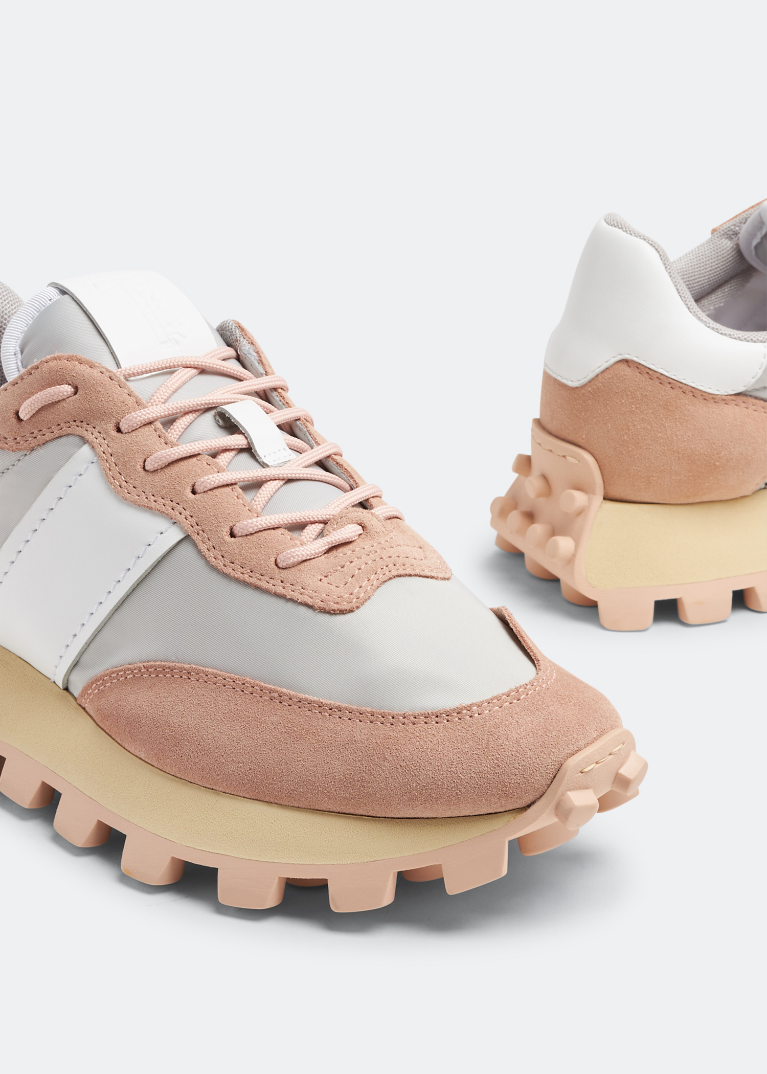 1T sneakers, Pink