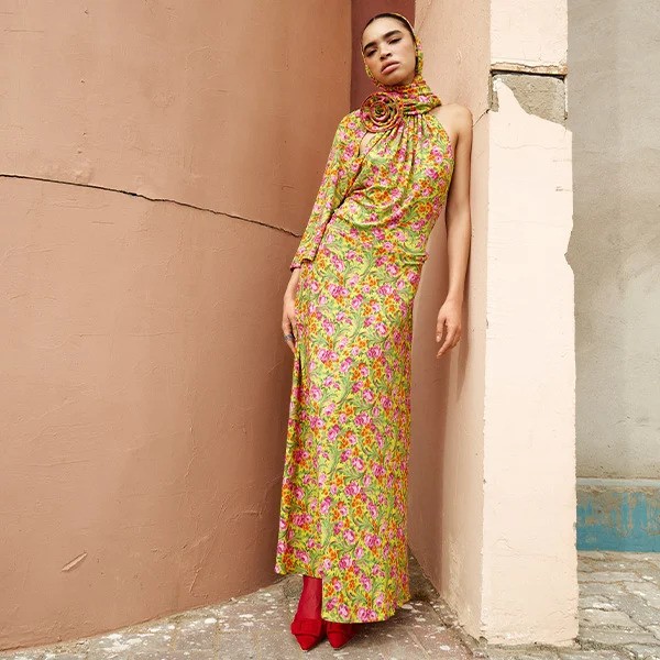 Shop Luxury Designers Shoes & Bags in Kuwait Level Shoes