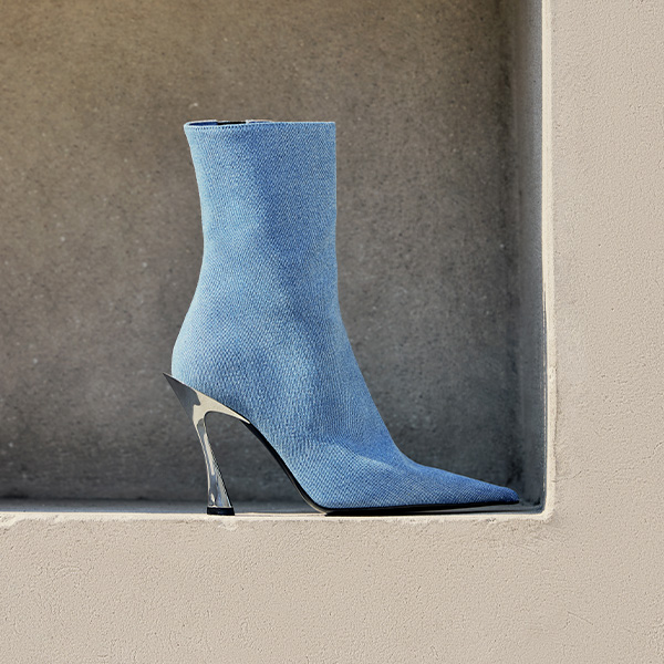 Shop Luxury Designers Shoes & Bags in Kuwait Level Shoes