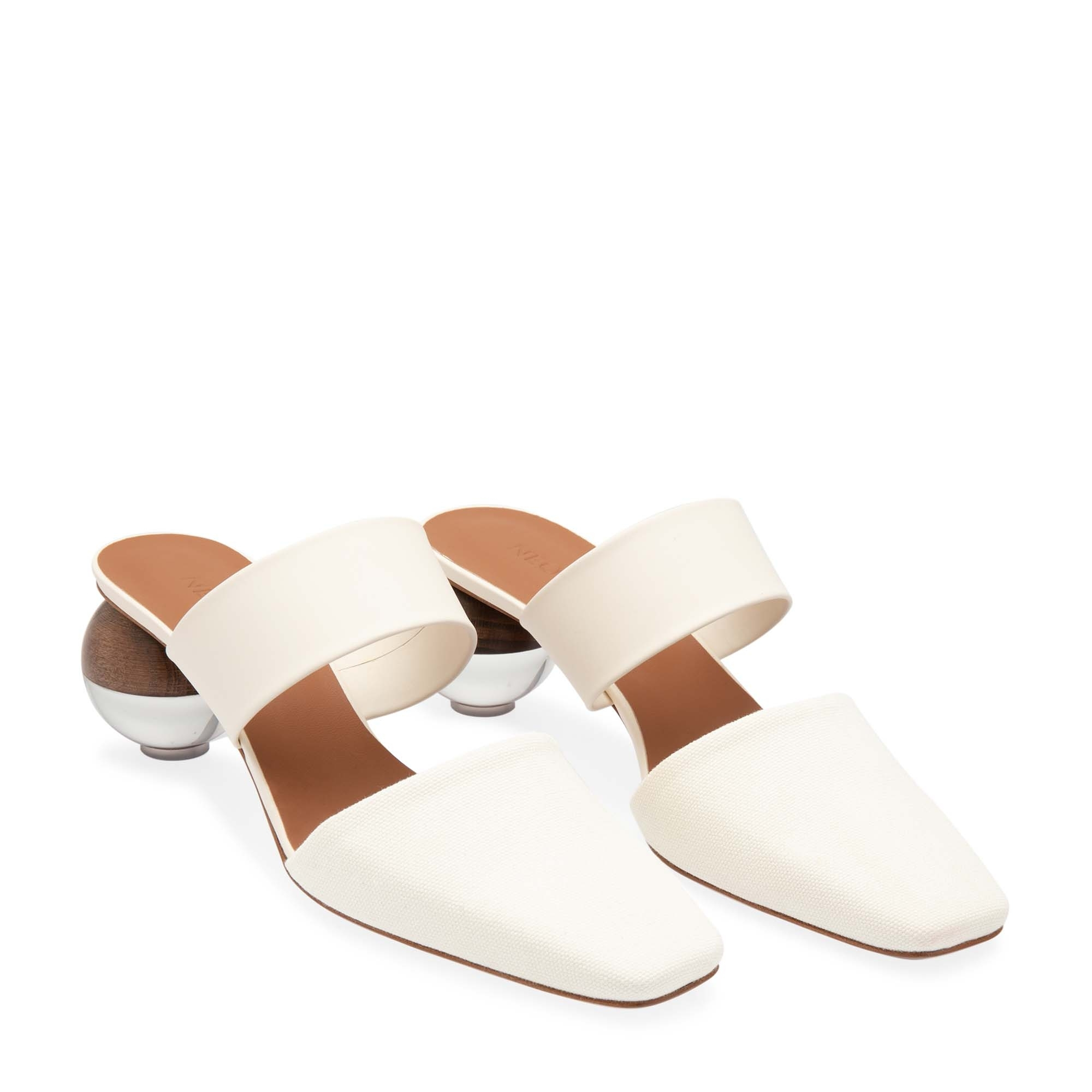 

Masdevallia mules, Beige