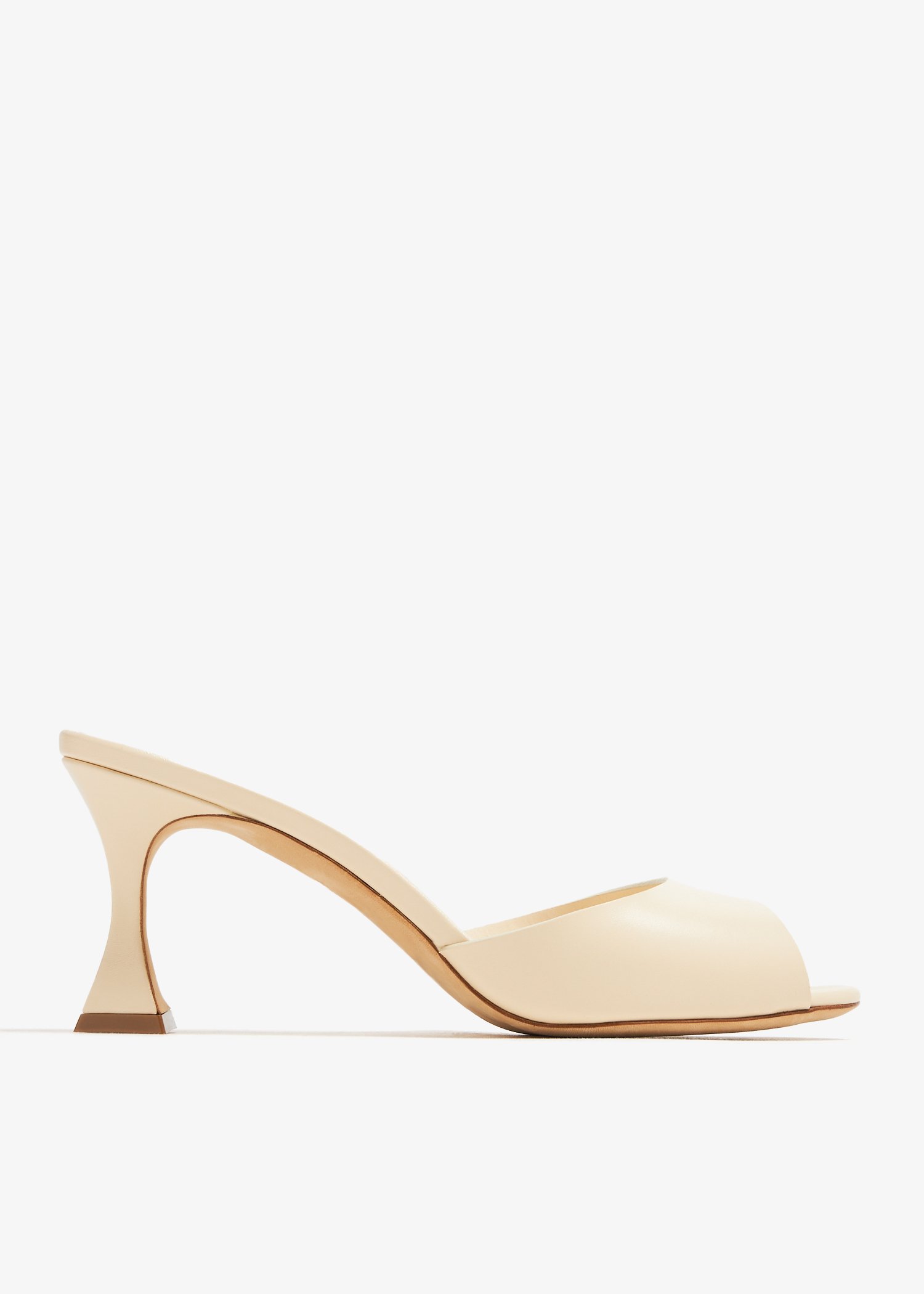 

Jadarona mules, Beige