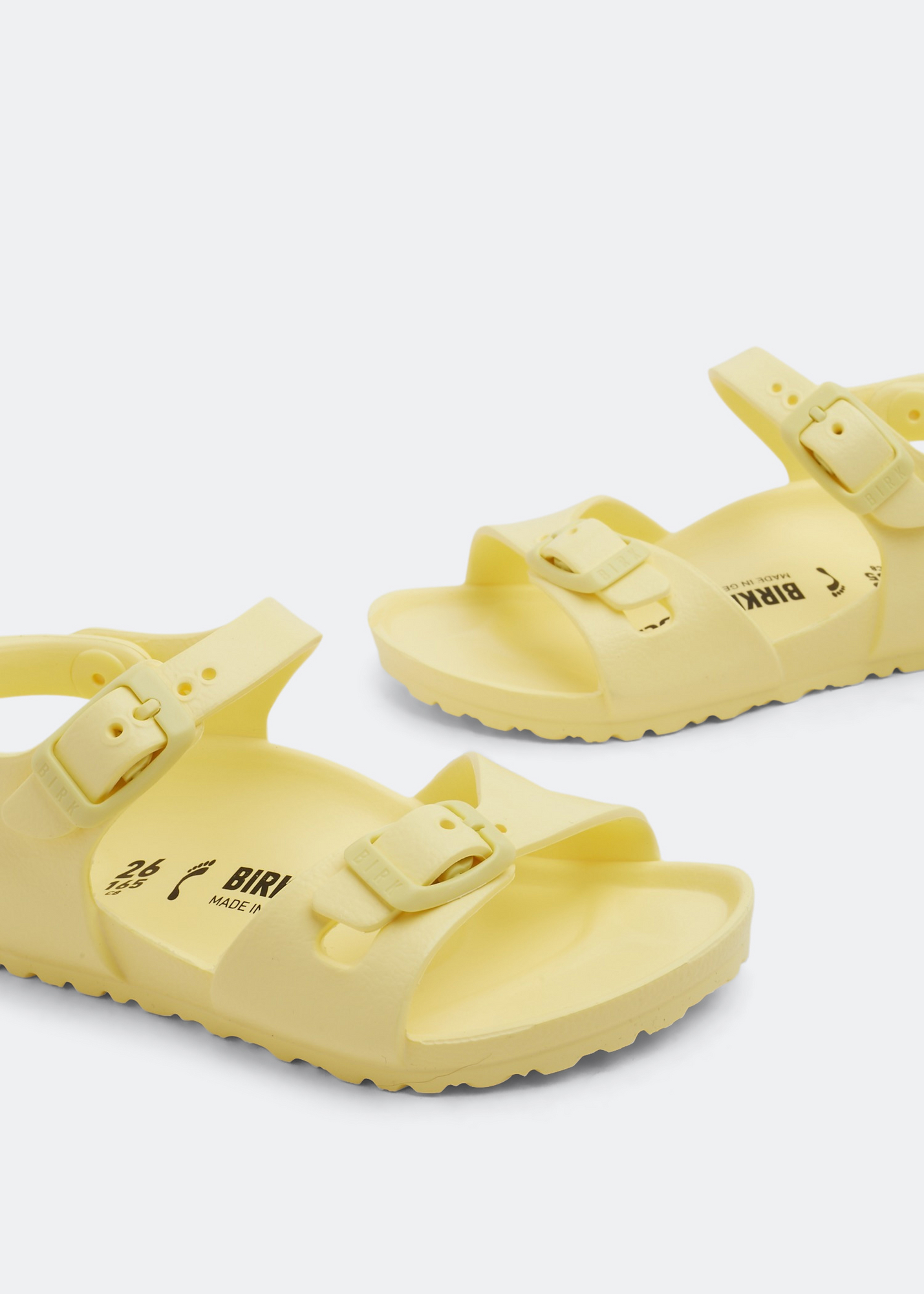 

Rio sandals, Yellow