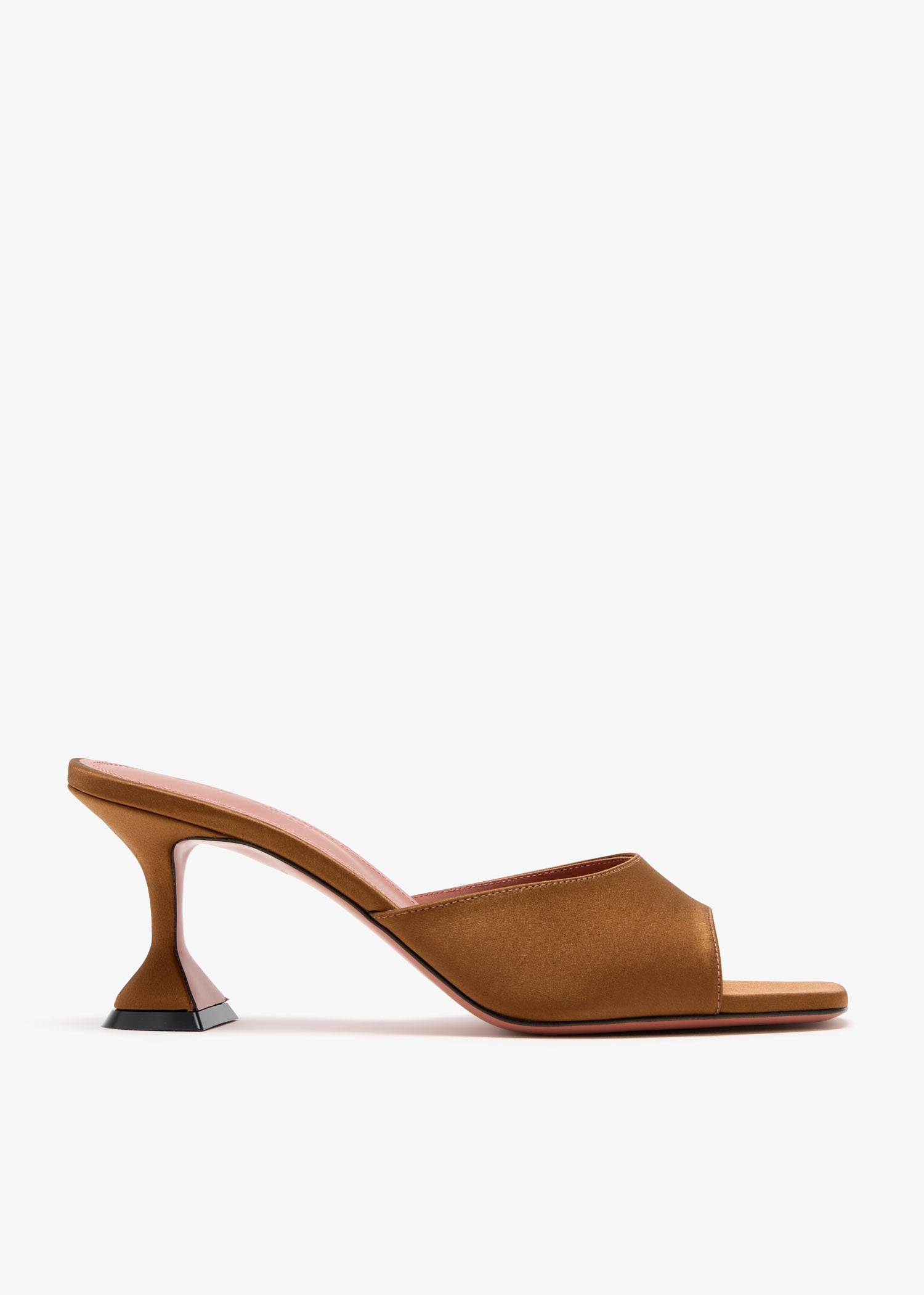 

Lupita 70 mules, Brown