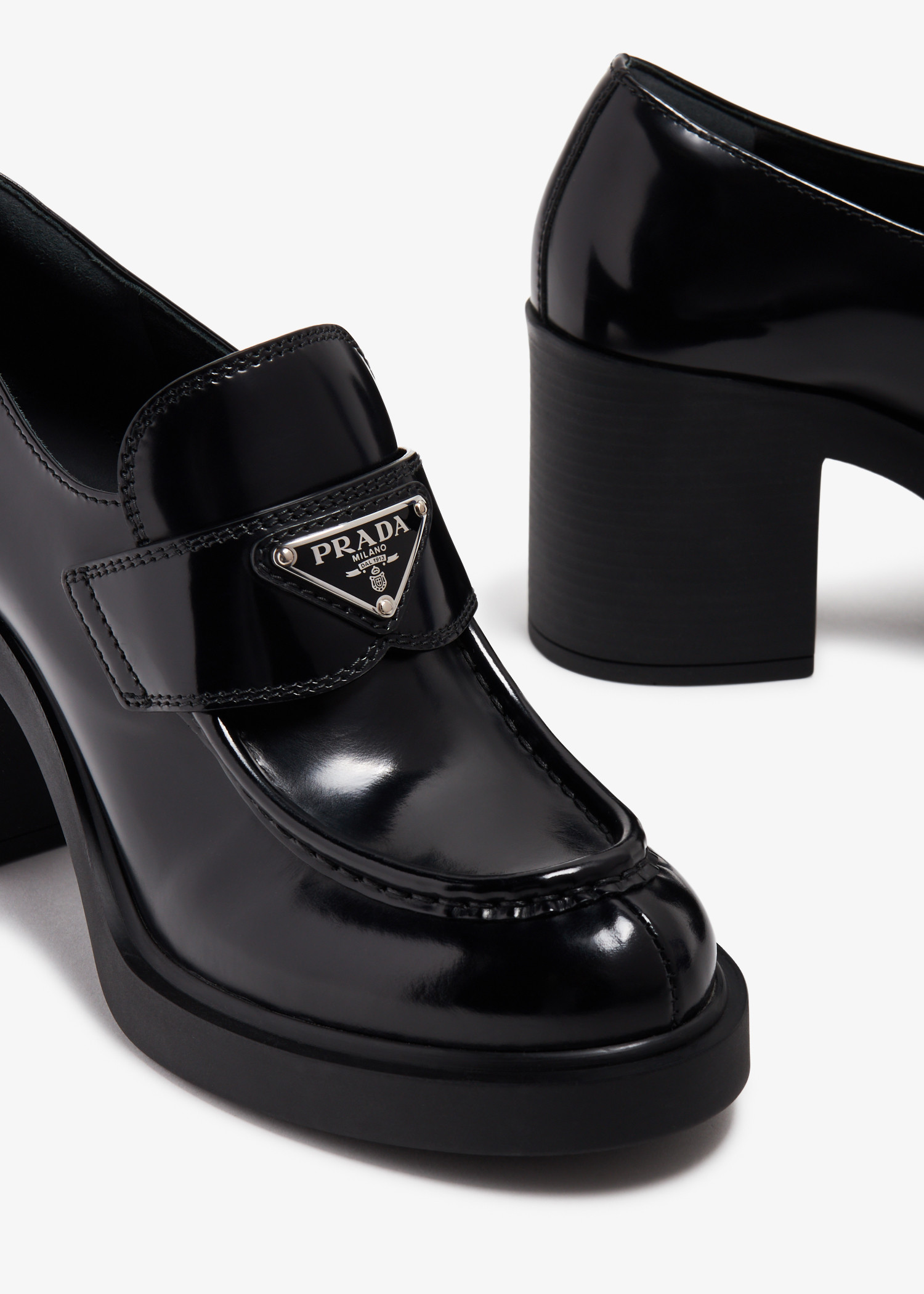 

Chocolate high-heeled brushed leather loafers, Black