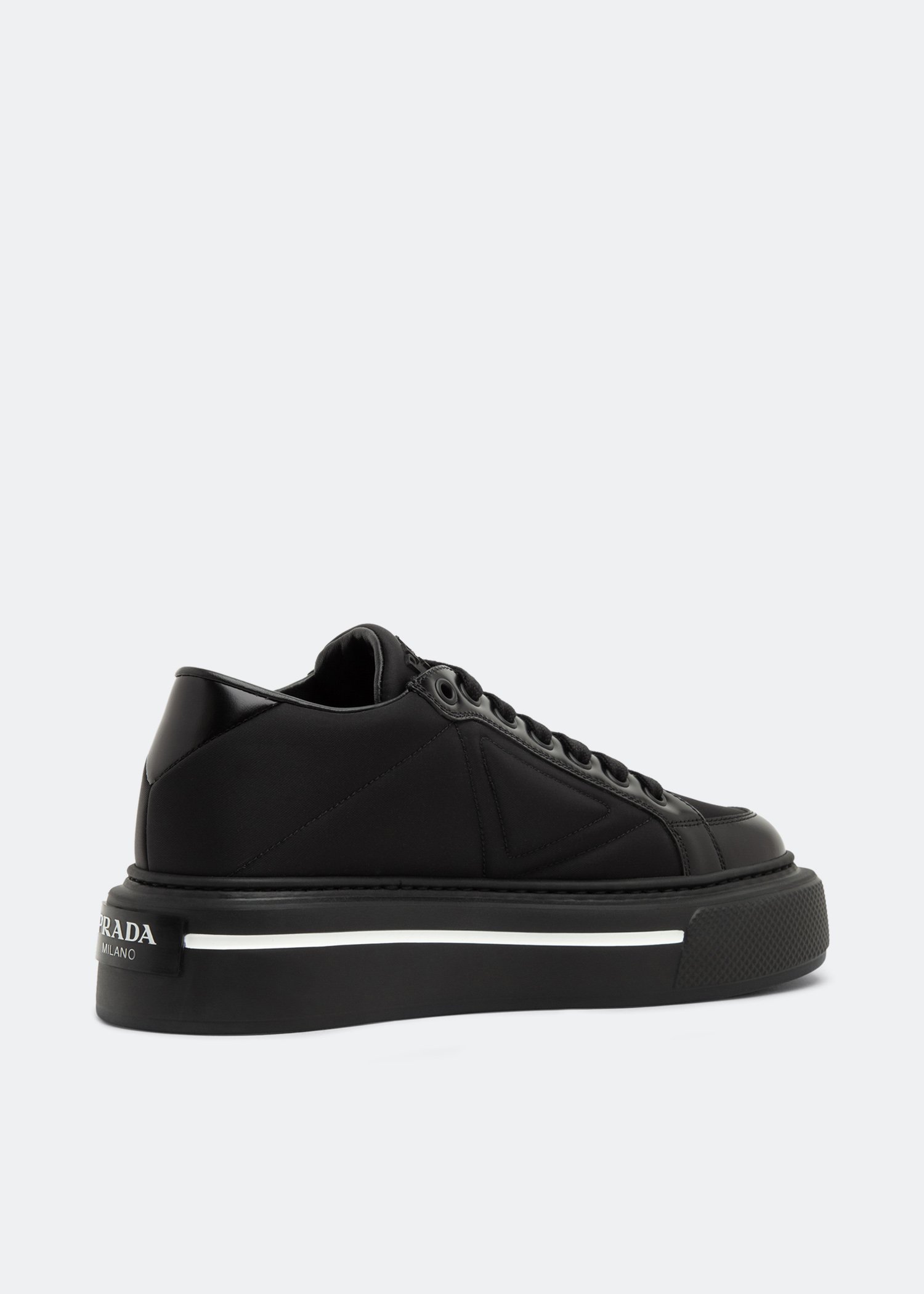 

Macro sneakers, Black