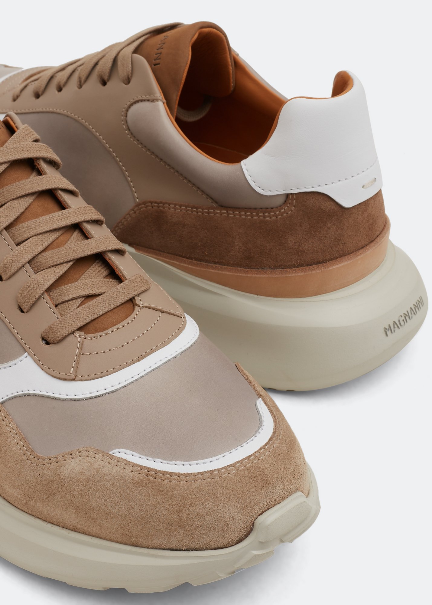 

Astro sneakers, Beige