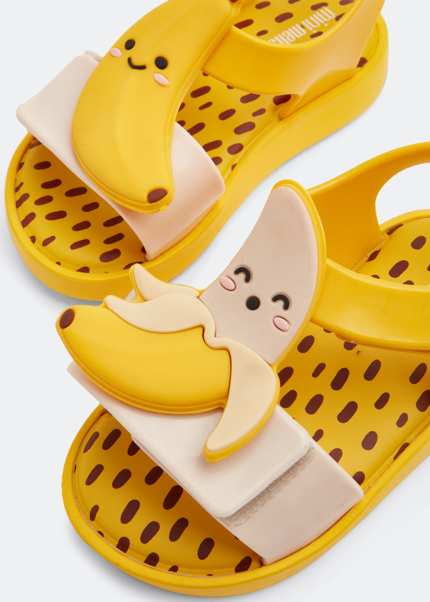 

Jump Fruitland sandals, Yellow