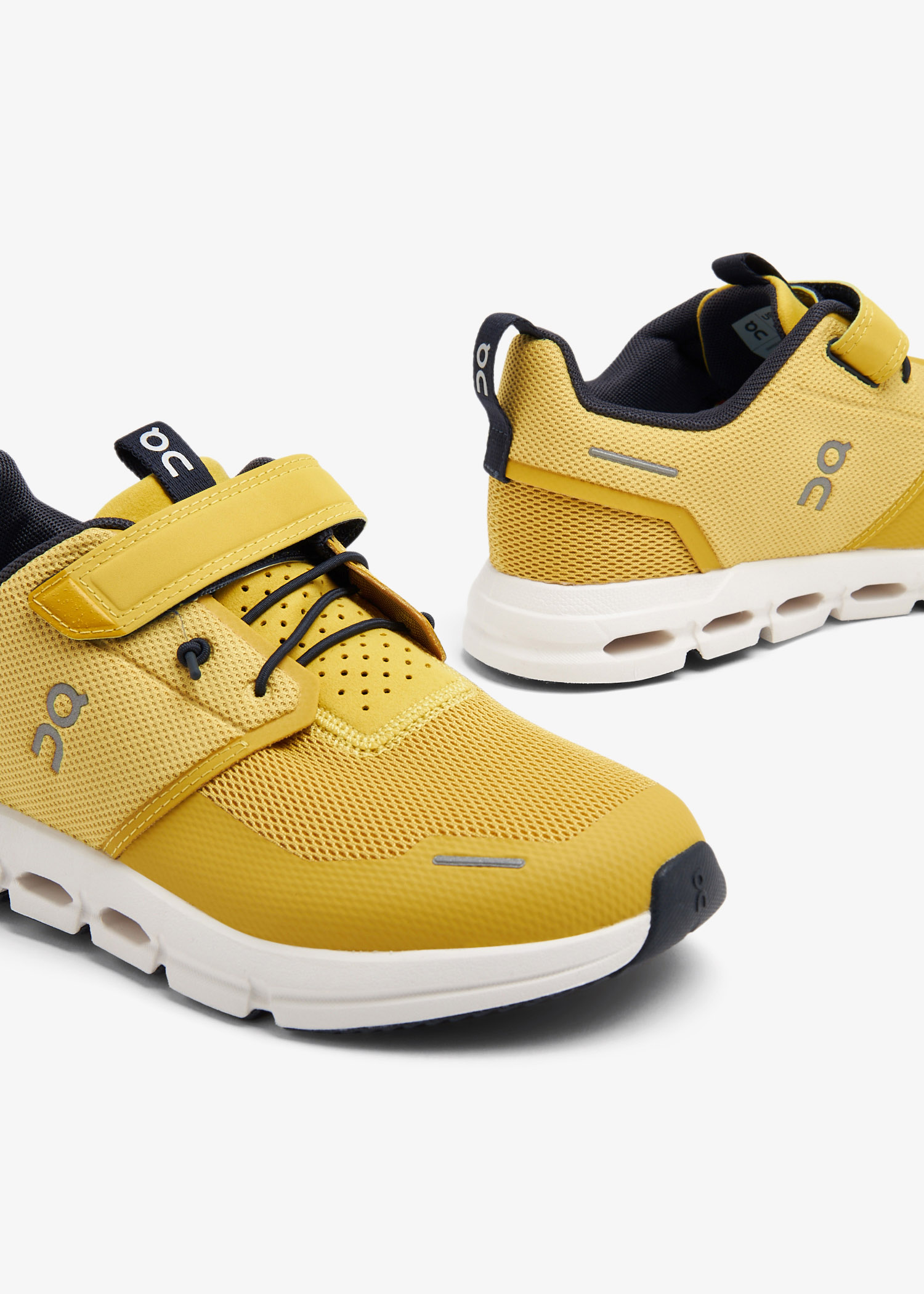 

Cloud Play sneakers, Yellow