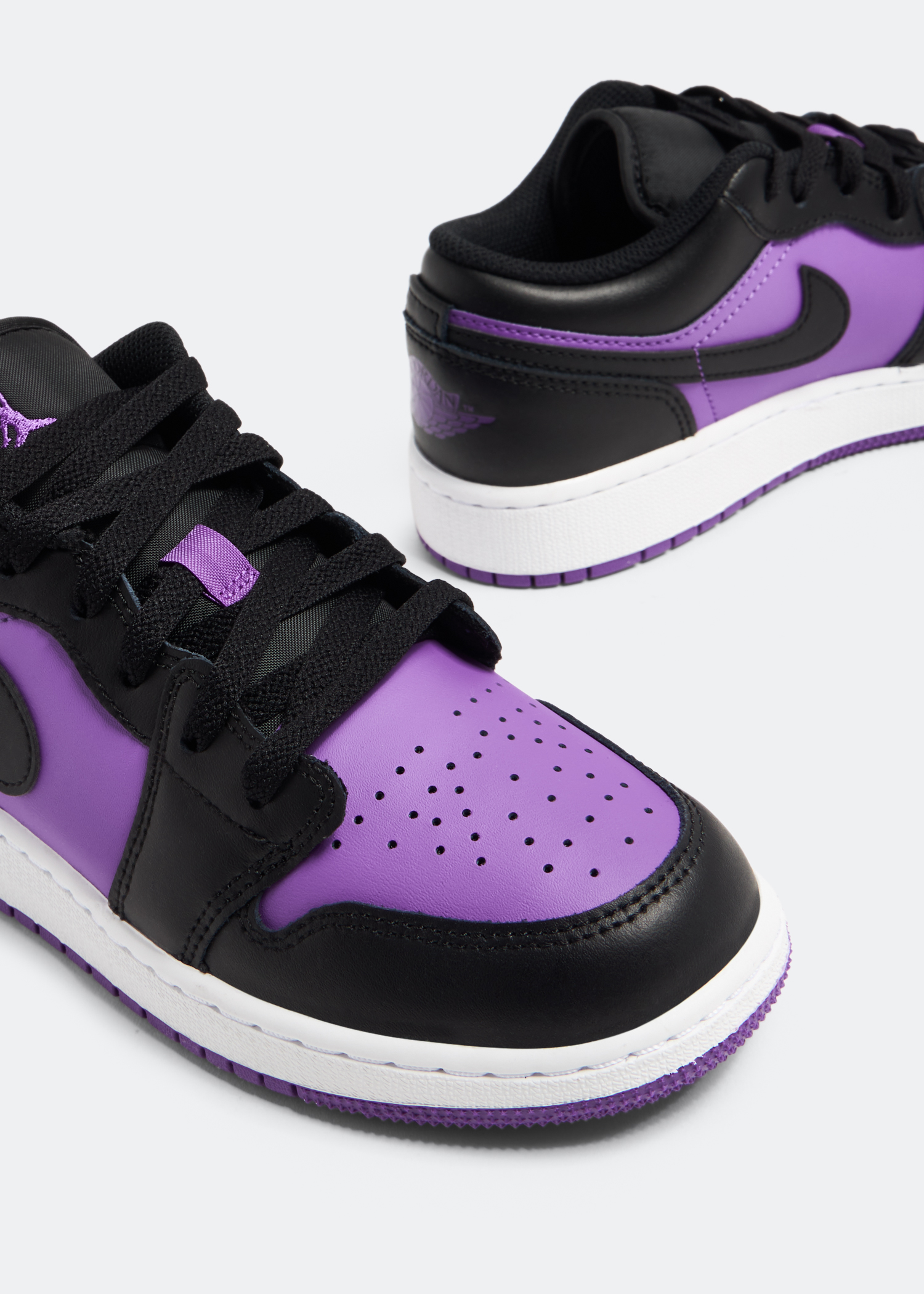 

Air Jordan 1 'Purple Venom' sneakers