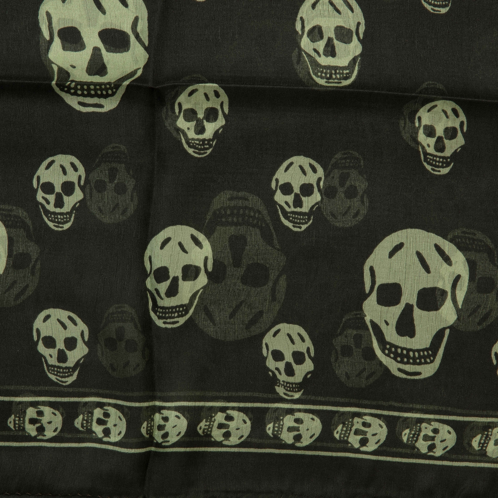 

Skull scarf, Green