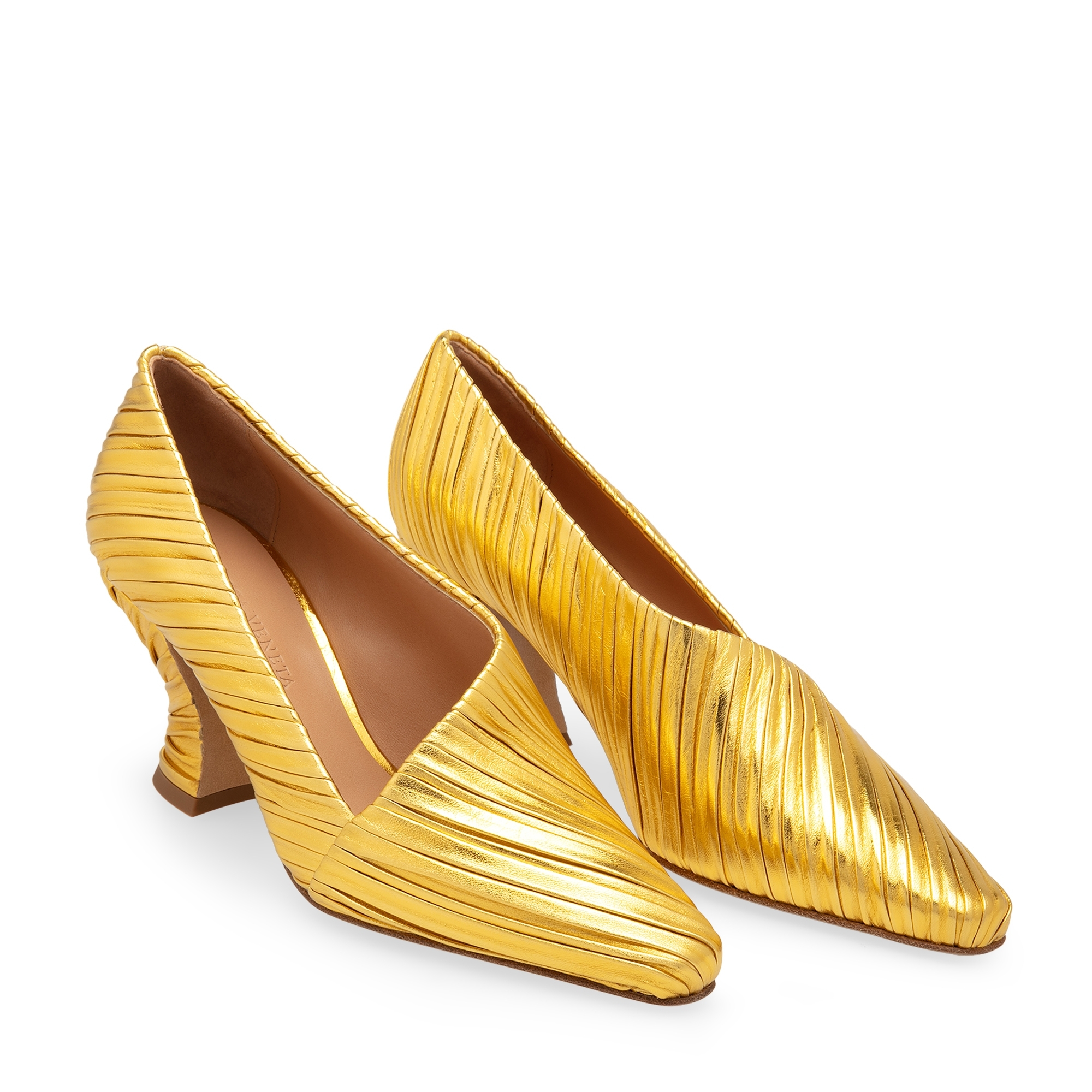 

Almond semi-d'orsay pumps, Gold