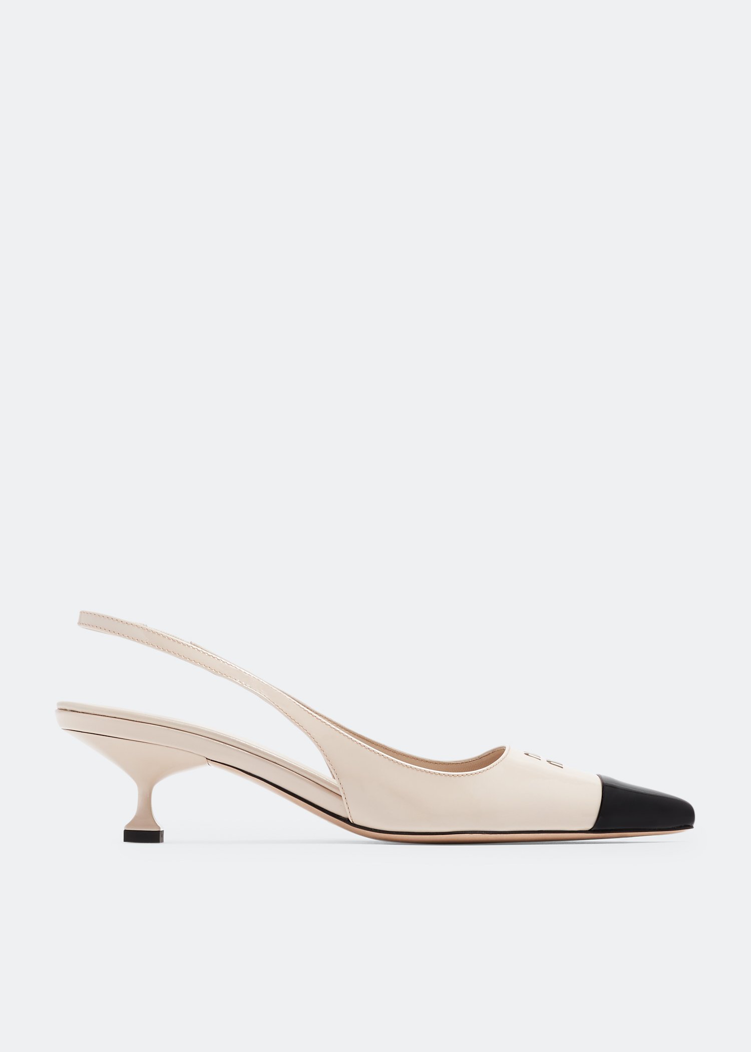 

Patent leather slingback pumps, Beige