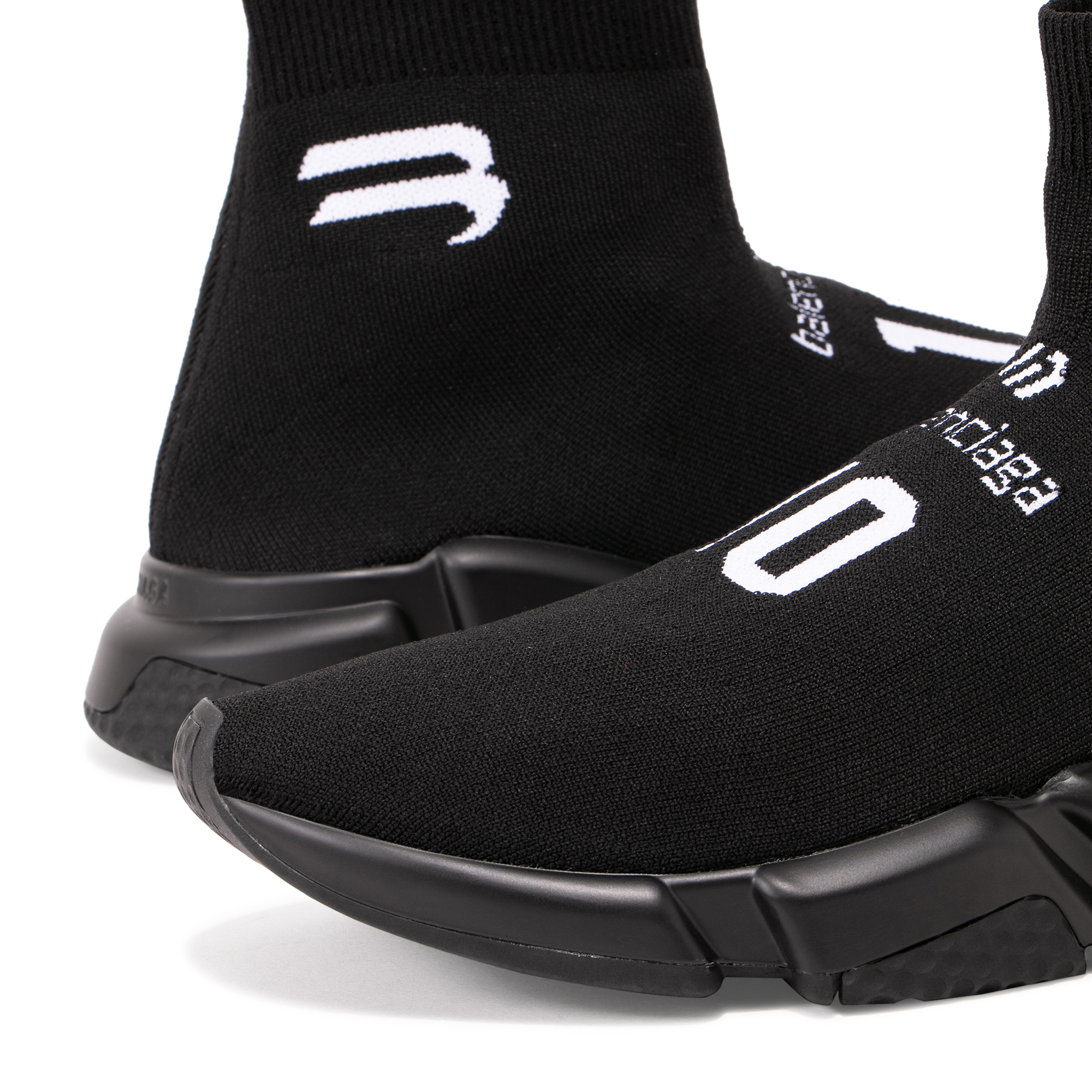 

Speed soccer sneakers, Black