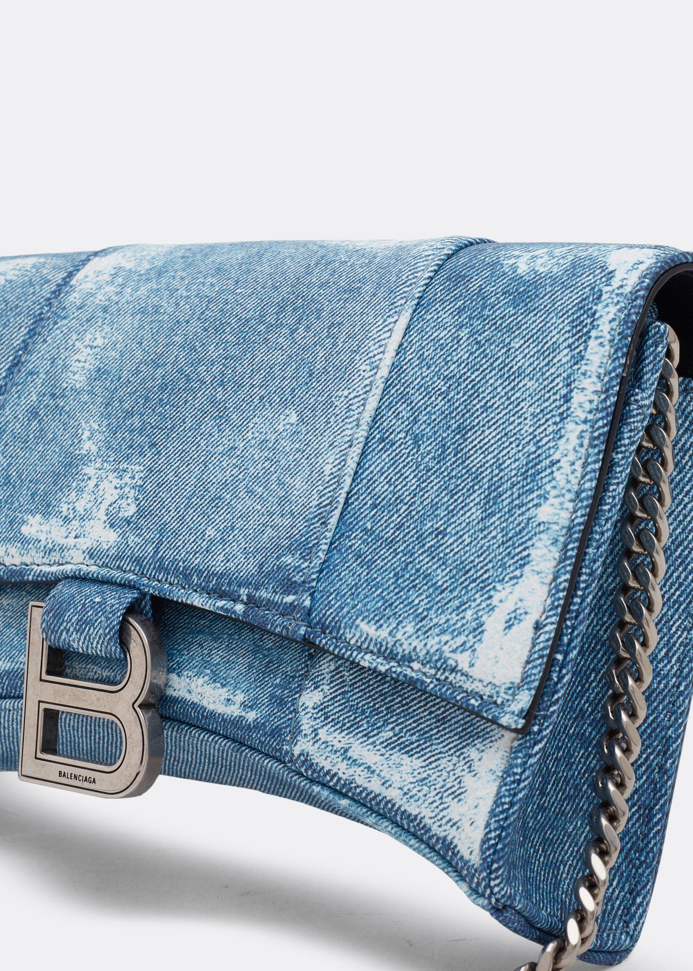 

Hourglass chain wallet, Blue