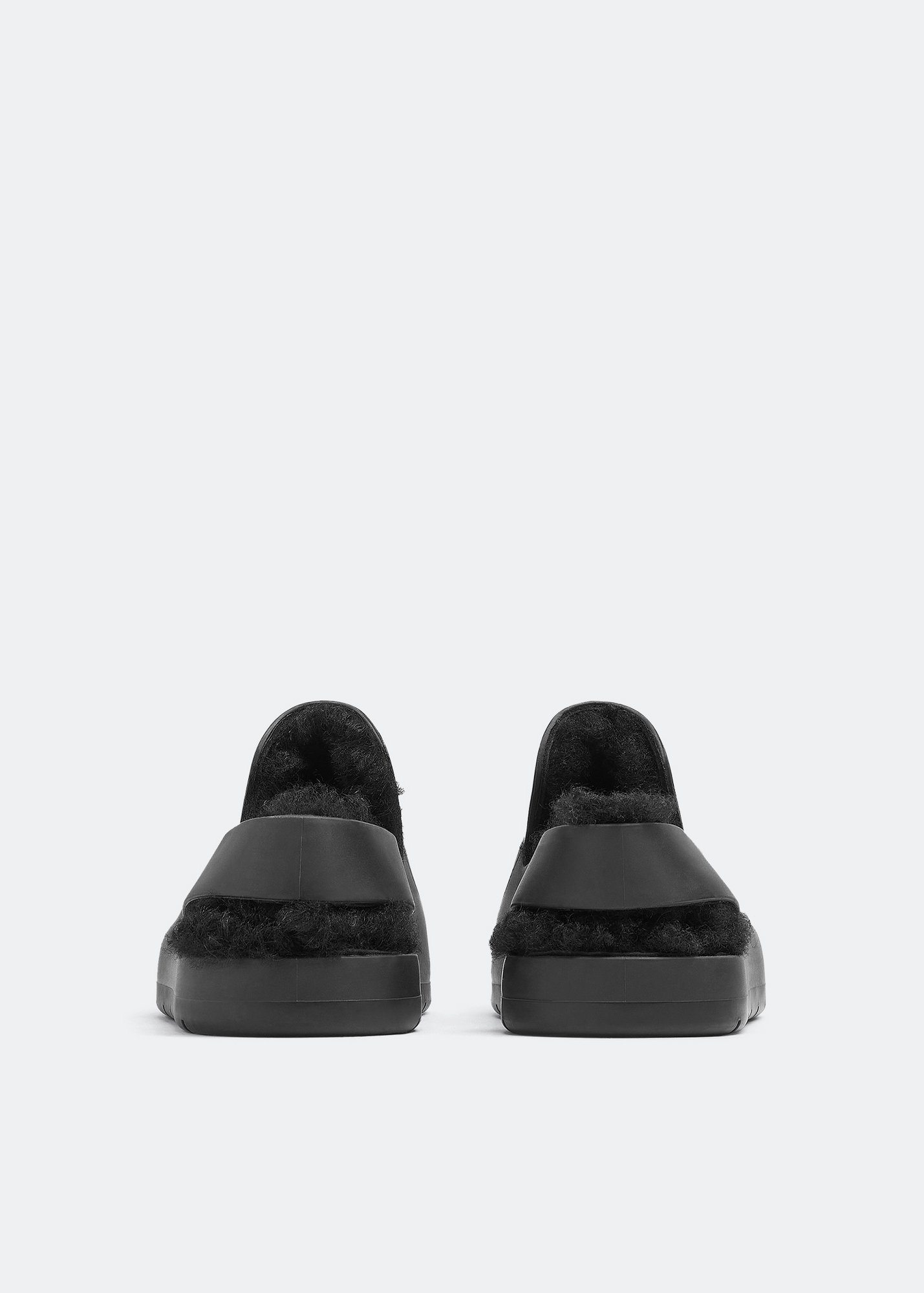 

Puddle sandals, Black