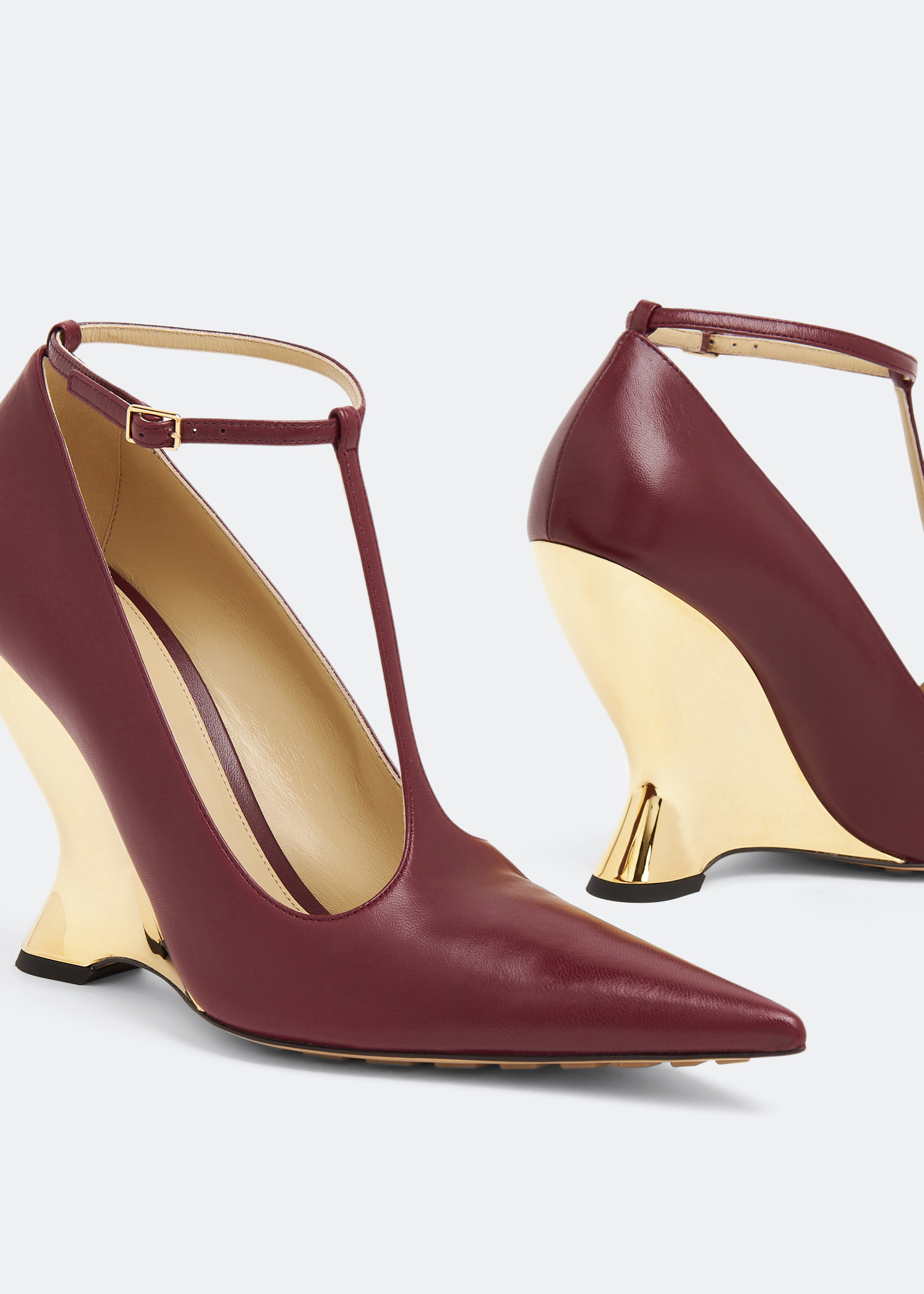 

Punta T-Bar pumps, Burgundy