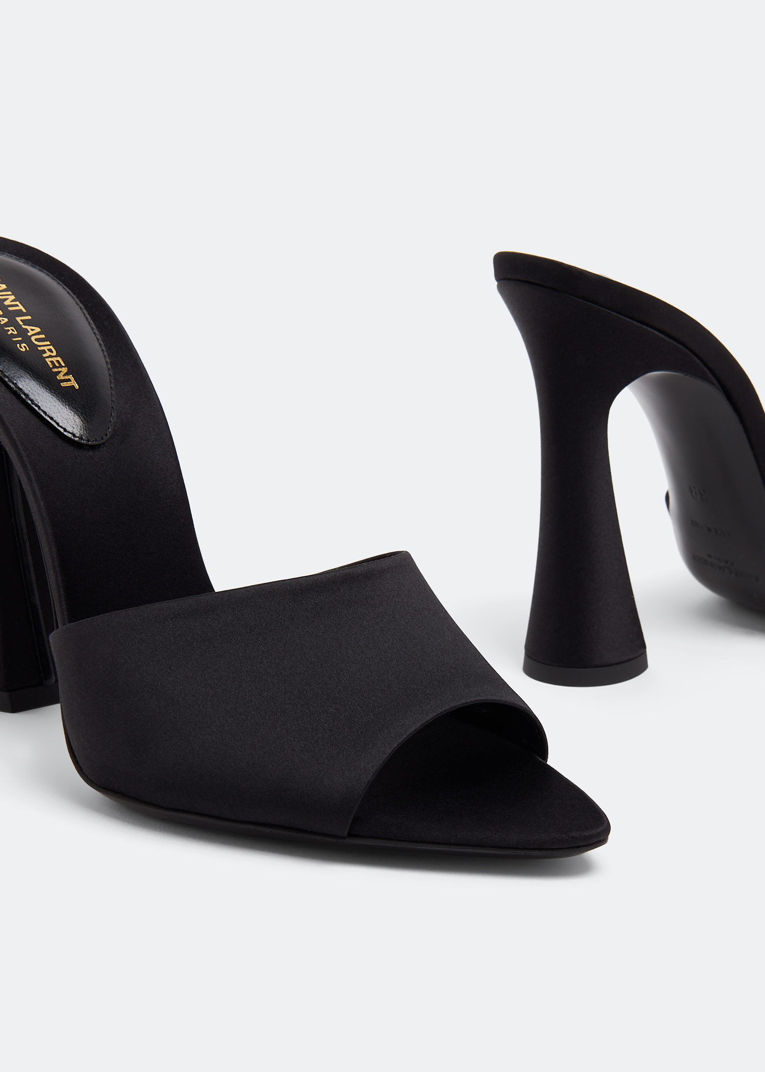 

Suite mules, Black