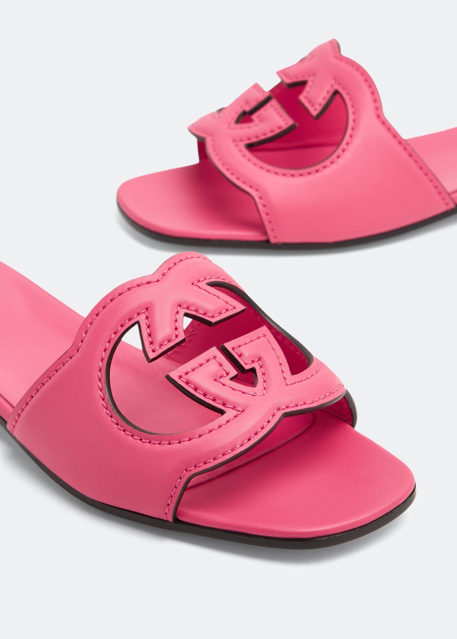 

Interlocking G cut-out slide sandals, Pink