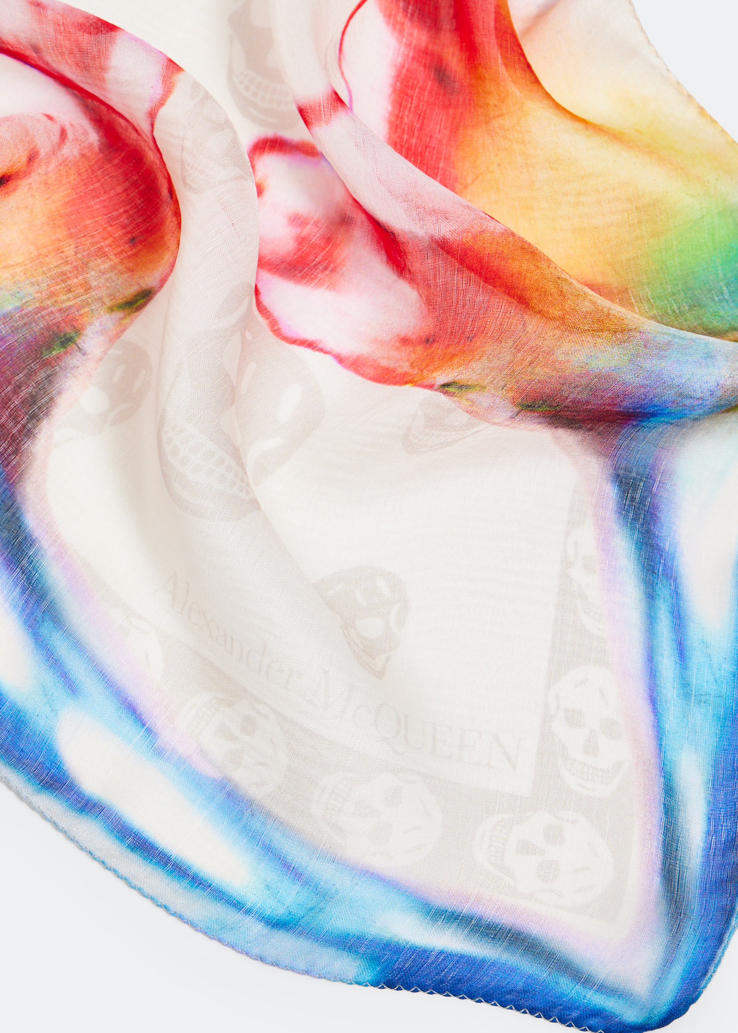 

Solarised Garnet skull scarf, White