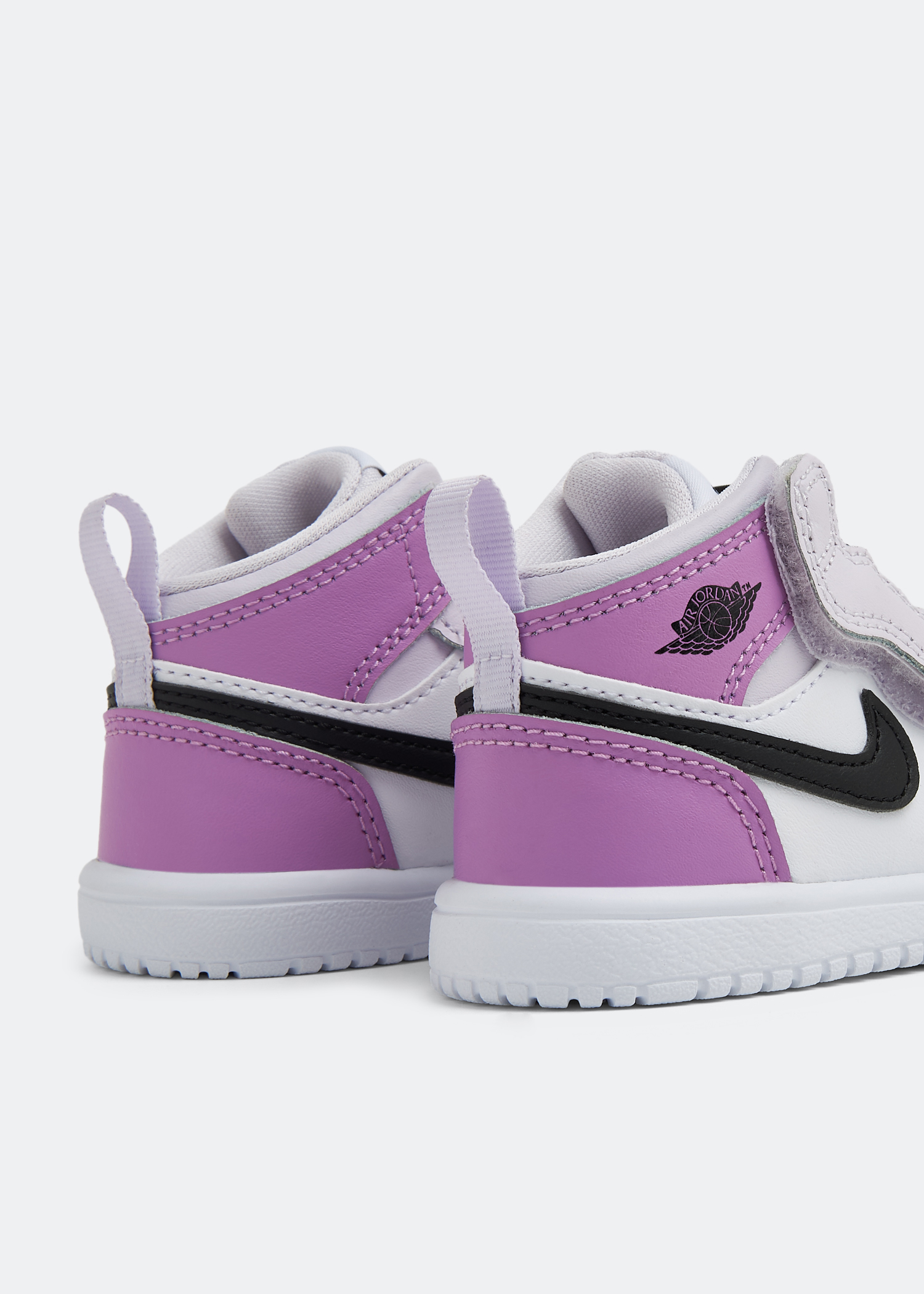 

Air Jordan 1 Mid 'Barely Grape' sneakers, Purple