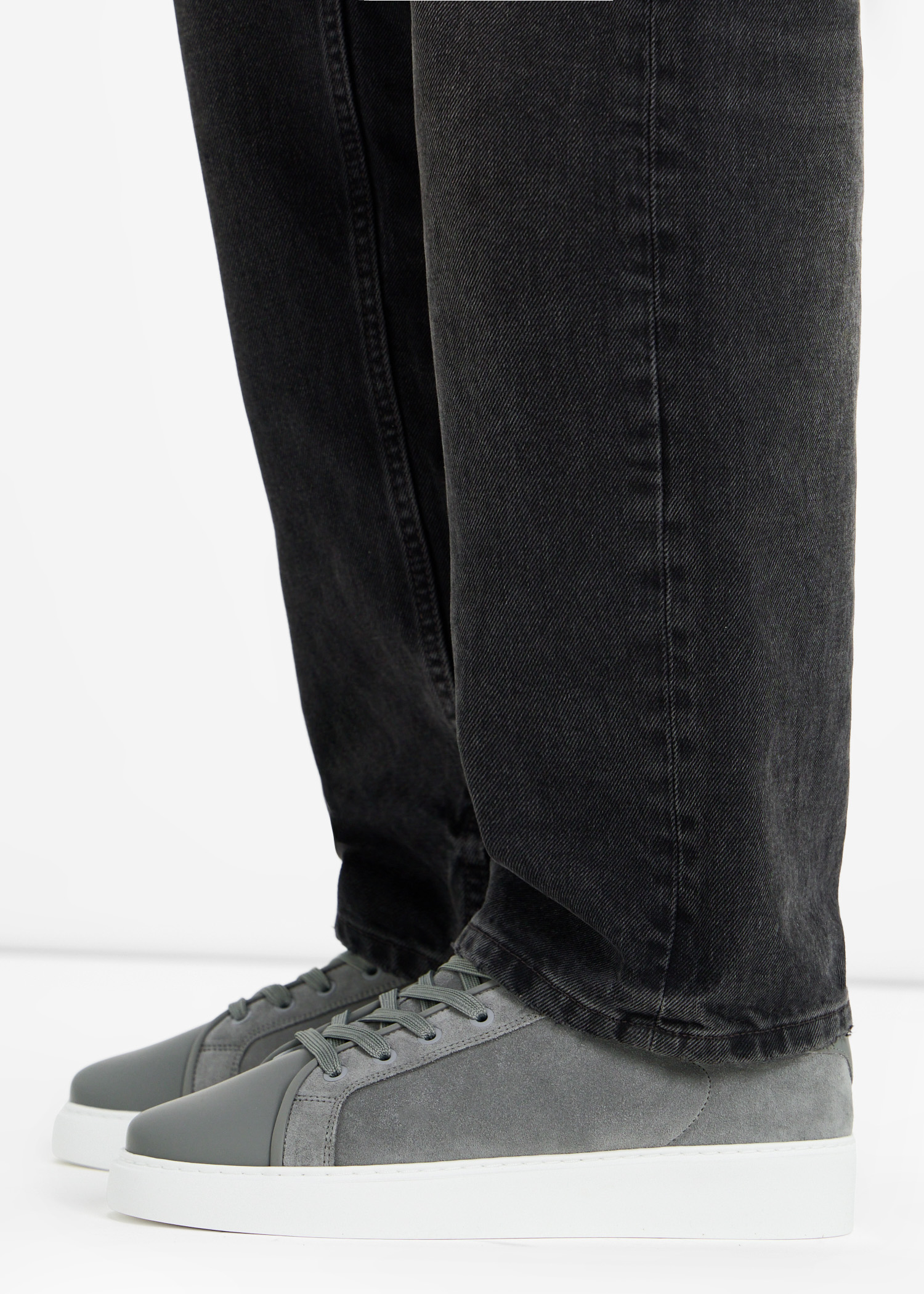 

Mid Leather Toe Cap sneakers, Grey