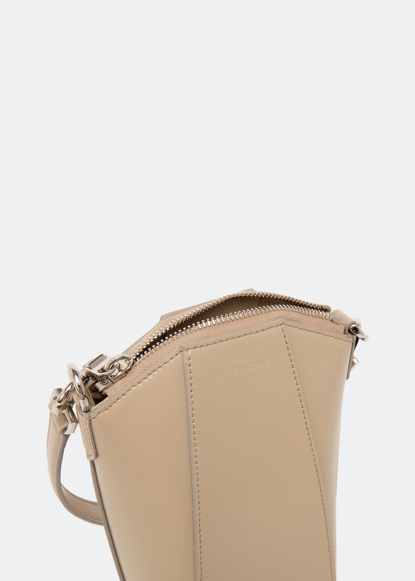 

Antigona mini vertical bag, Beige