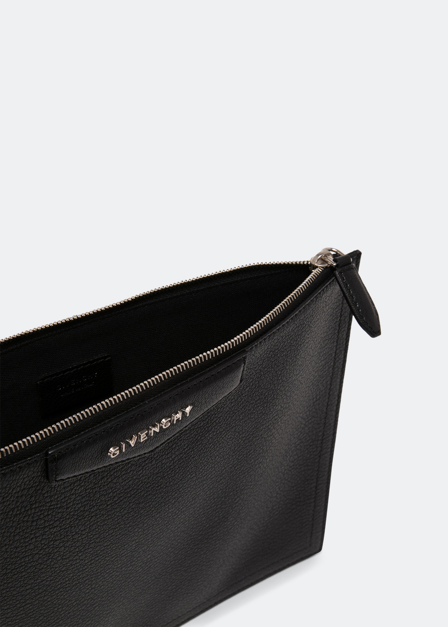 

Antigona medium pouch, Black