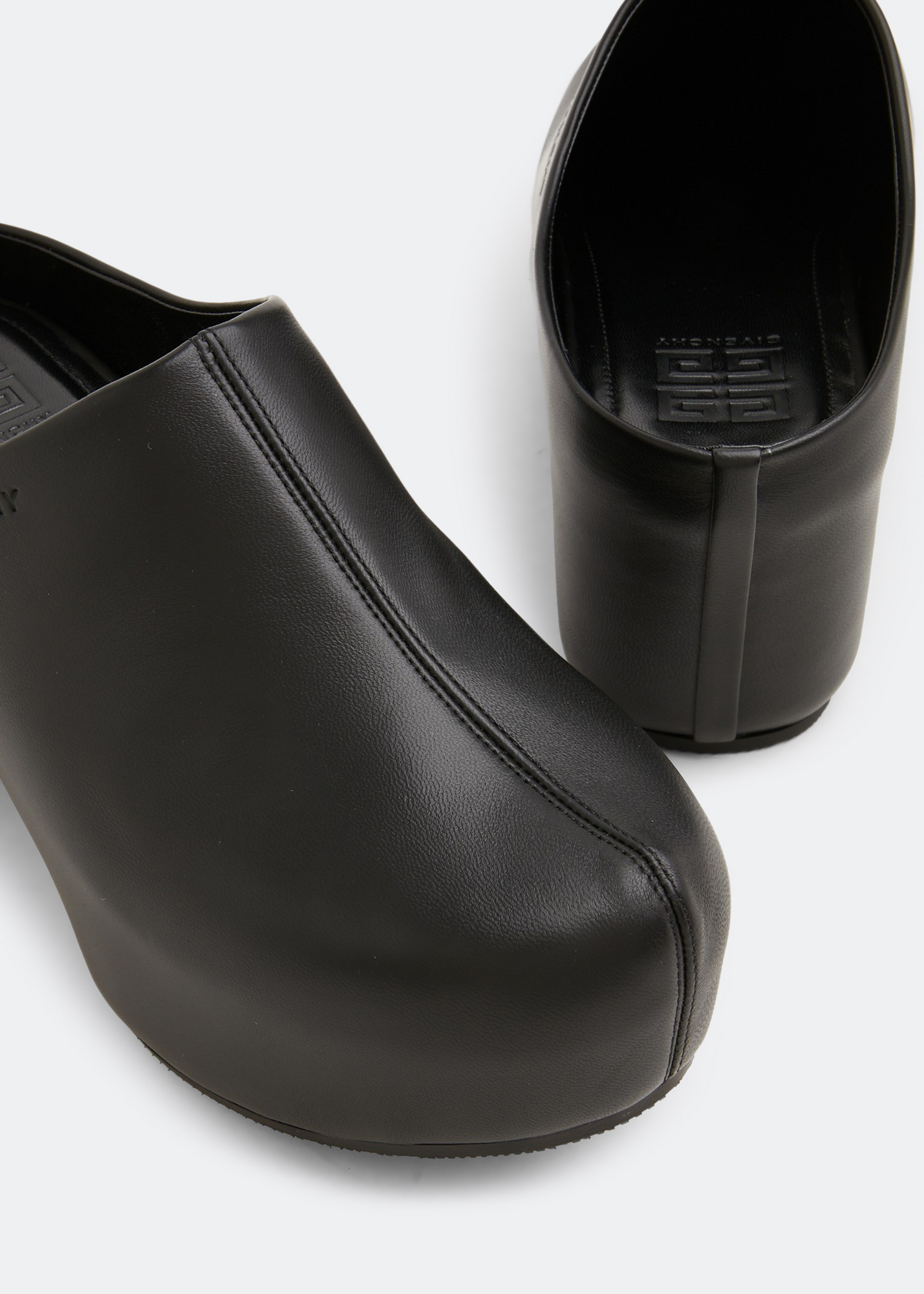 

G leather clogs, Black