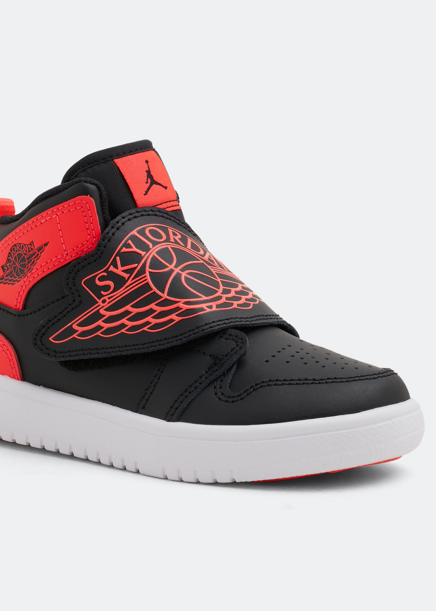 

Sky Jordan 1 sneakers, Orange