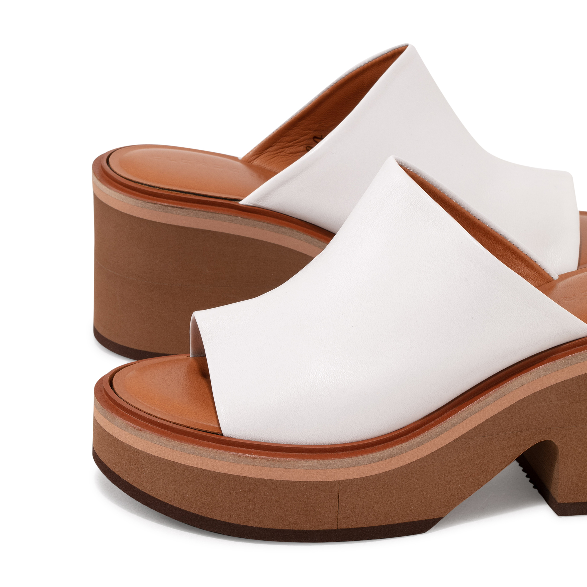 

Cessy mules, White