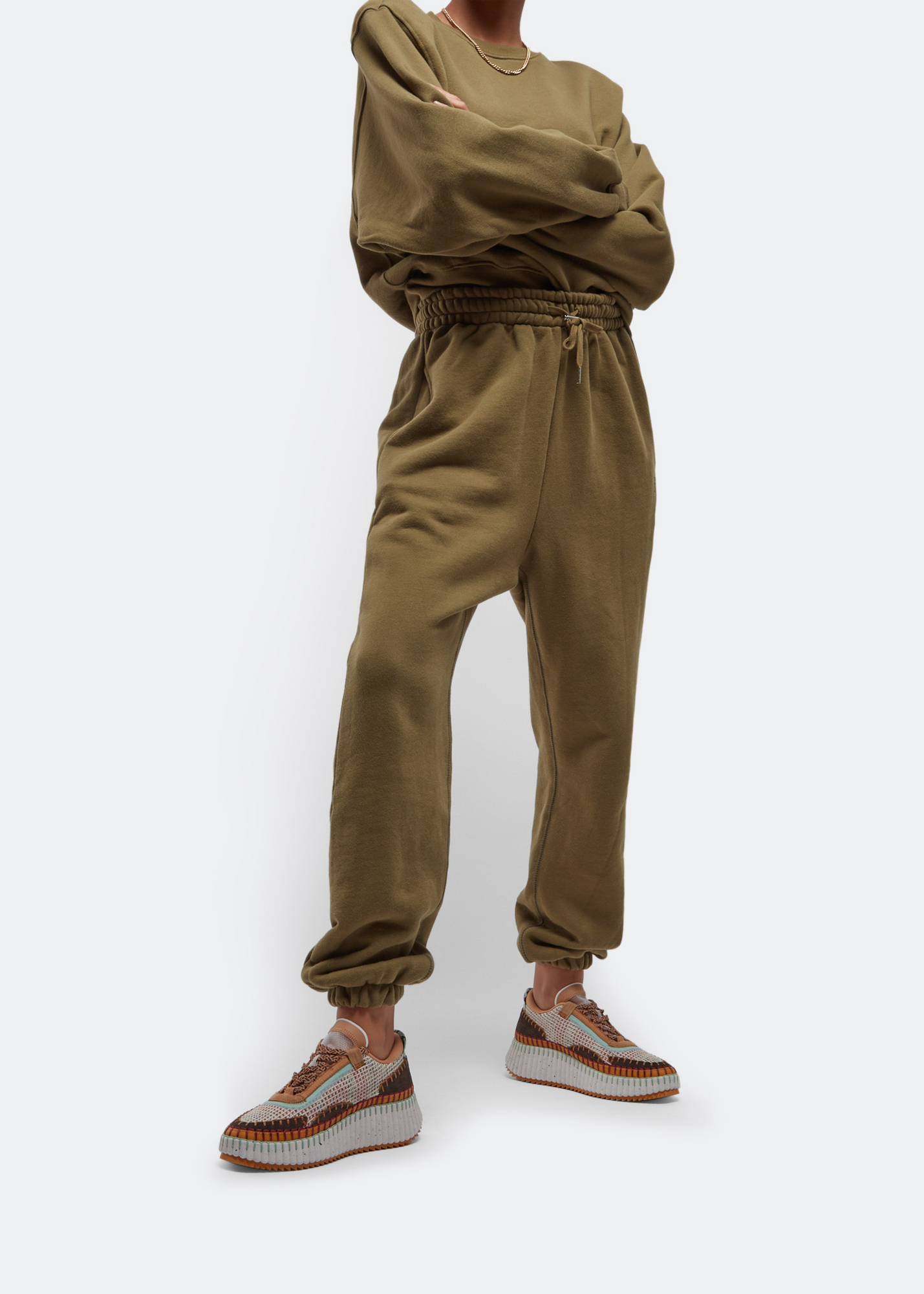 

Nama sneakers, Brown