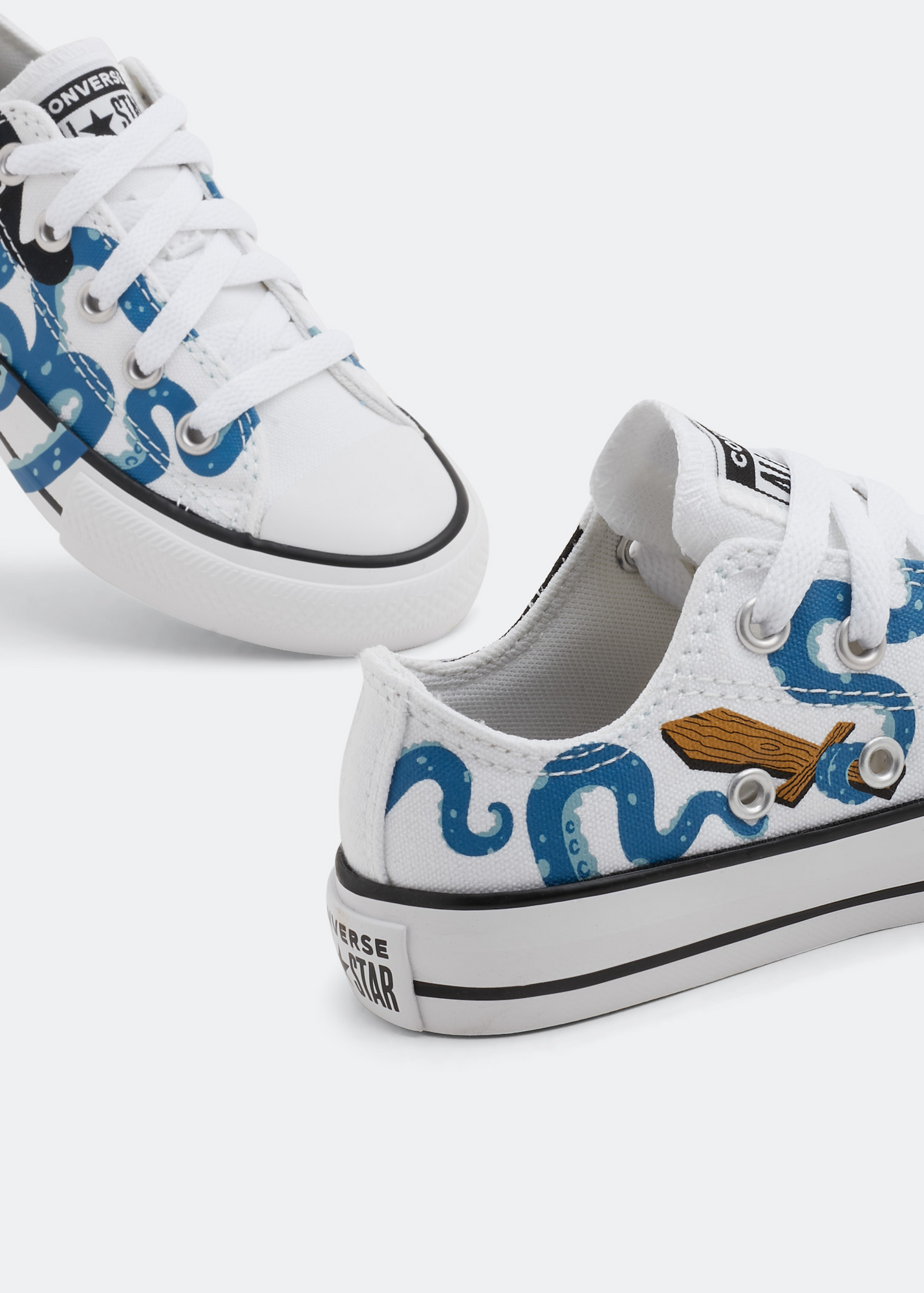 

Chuck Taylor All Star sneakers, White