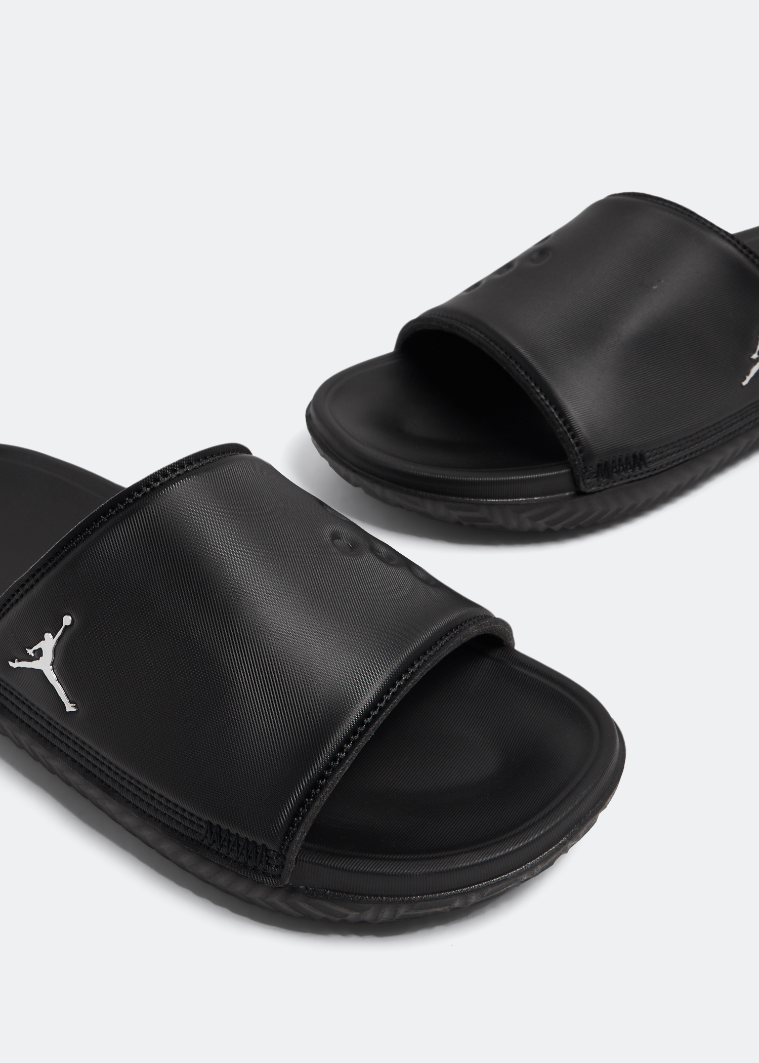 

Jordan Play slides, Black