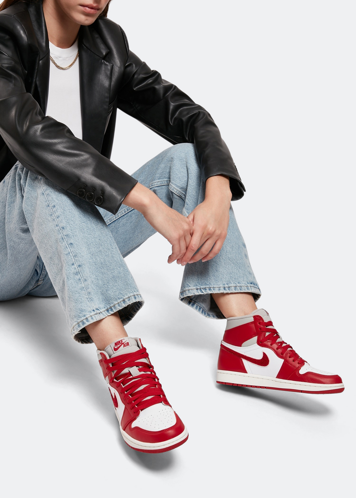 

Air Jordan 1 High OG 'Varsity Red' sneakers