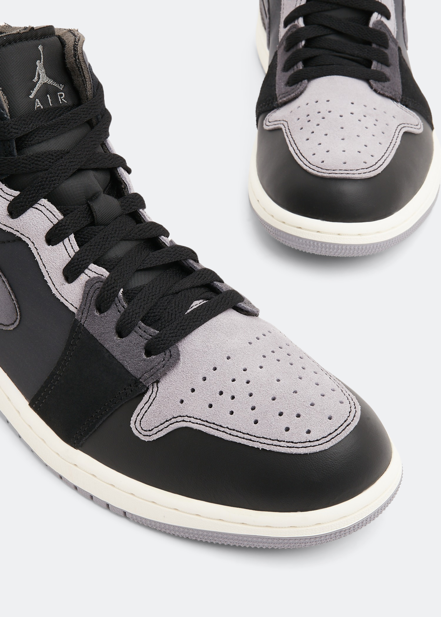 

Air Jordan 1 Mid SE Craft 'Inside Out' sneakers, Black