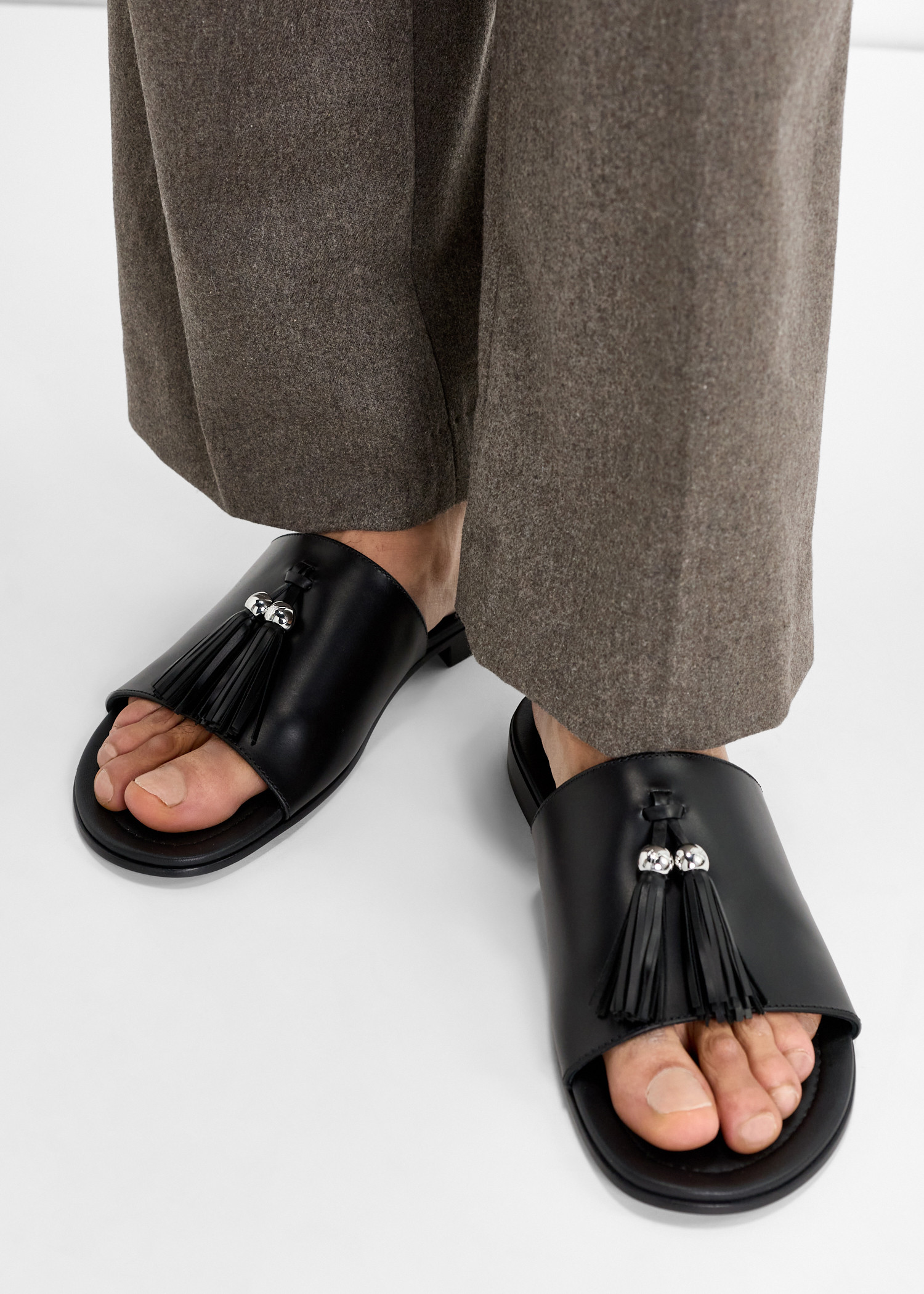 

Maratea tassel sandals, Black