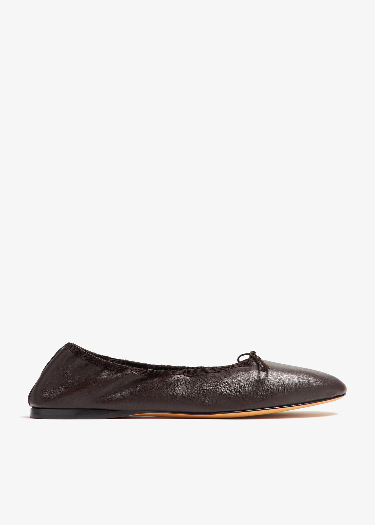 

Awar ballerinas, Brown